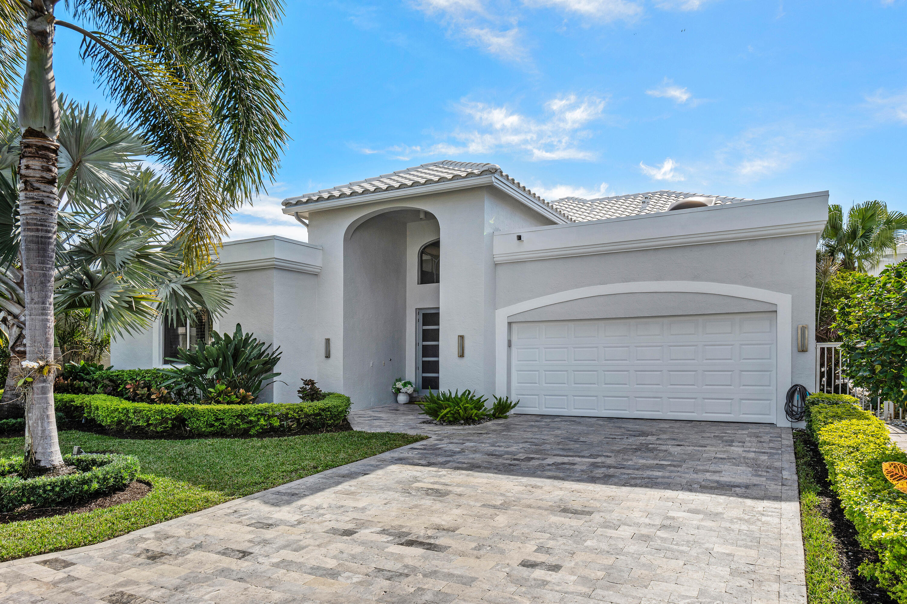 Property for Sale at 5770 Bridleway Circle, Boca Raton, Palm Beach County, Florida - Bedrooms: 3 
Bathrooms: 4  - $2,295,000
