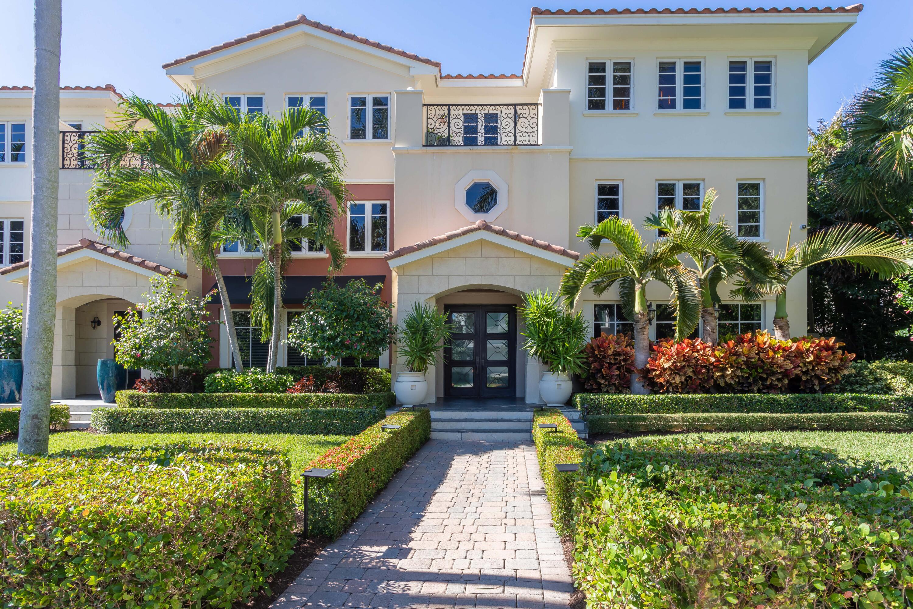 Property for Sale at 1216 Palm Trail, Delray Beach, Palm Beach County, Florida - Bedrooms: 5 
Bathrooms: 6.5  - $3,950,000