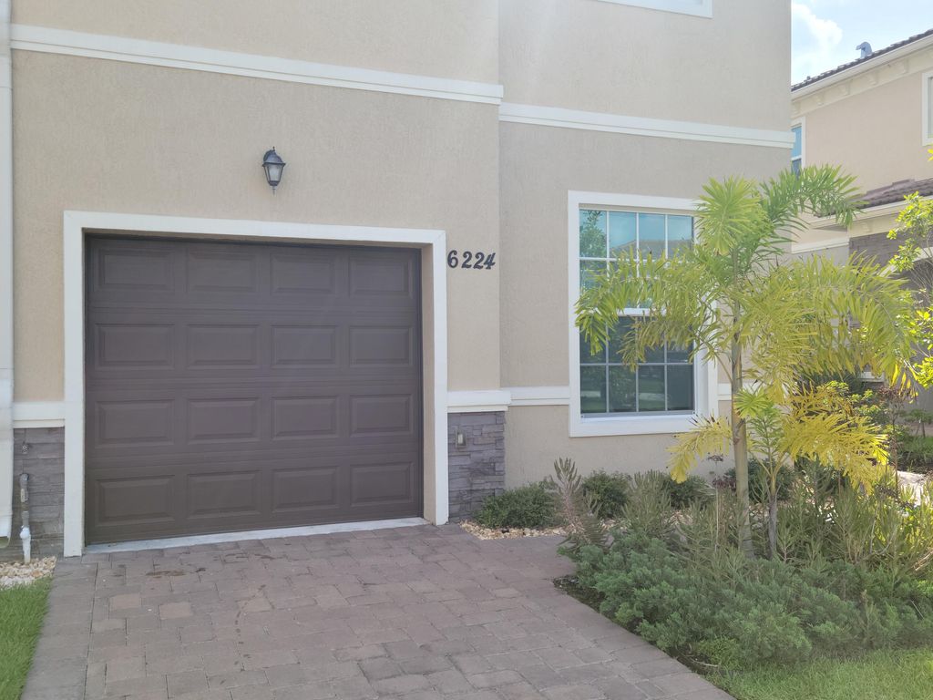 Photo of 6224 SE Portofino Circle, Hobe Sound, FL 33455 (MLS # RX-10905693)