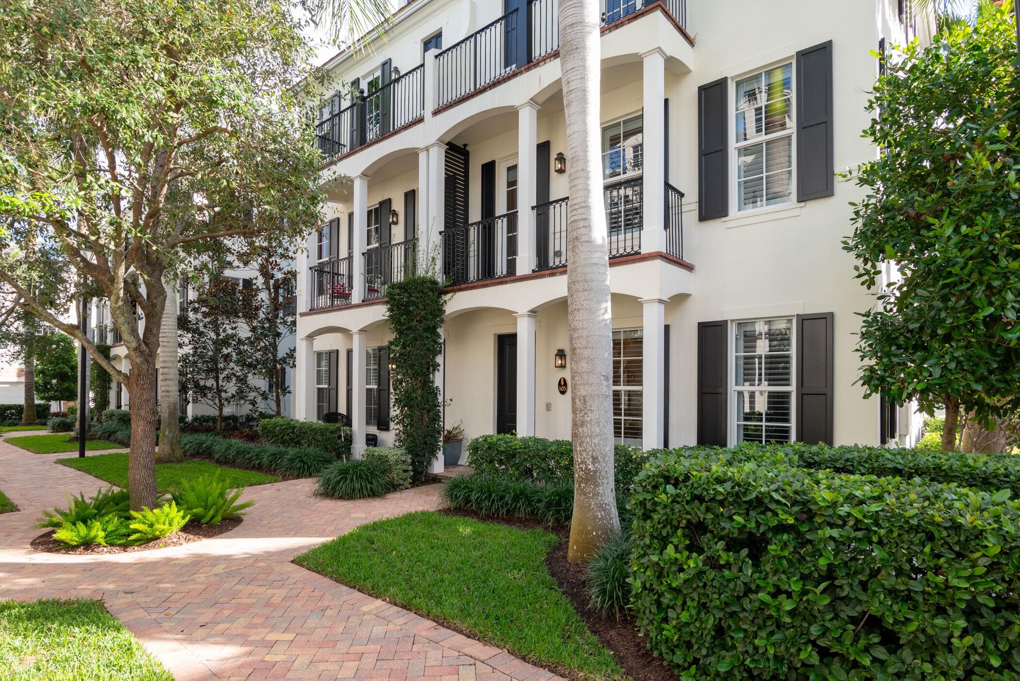 Property for Sale at 105 S Cannery Row Circle, Delray Beach, Palm Beach County, Florida - Bedrooms: 3 
Bathrooms: 3.5  - $1,575,000