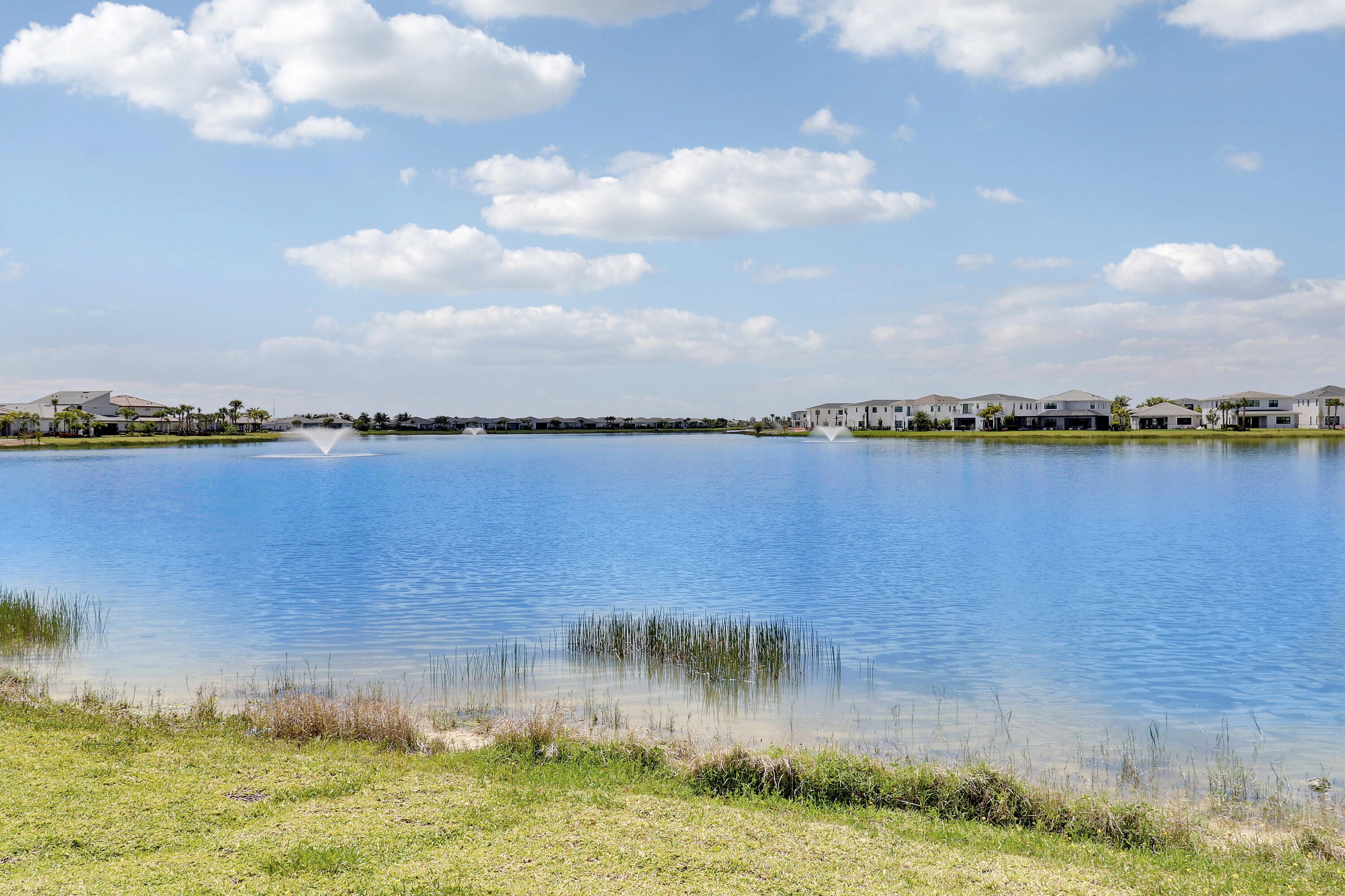 Property for Sale at 10362 Northbrook Circle, Palm Beach Gardens, Palm Beach County, Florida - Bedrooms: 4 
Bathrooms: 3.5  - $949,700