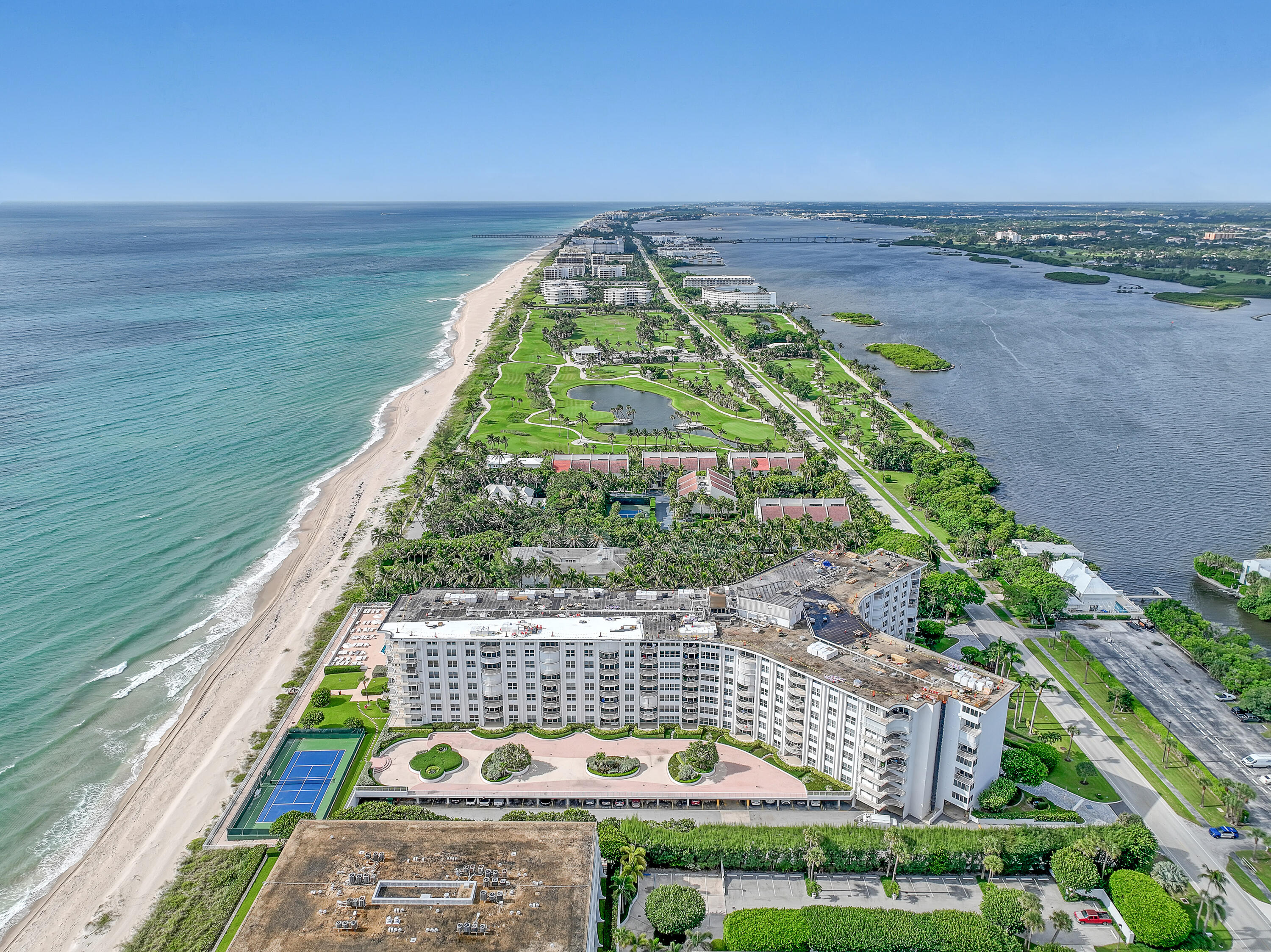 2295 S Ocean Boulevard 321, Palm Beach, Palm Beach County, Florida - 1 Bedrooms  
1.5 Bathrooms - 