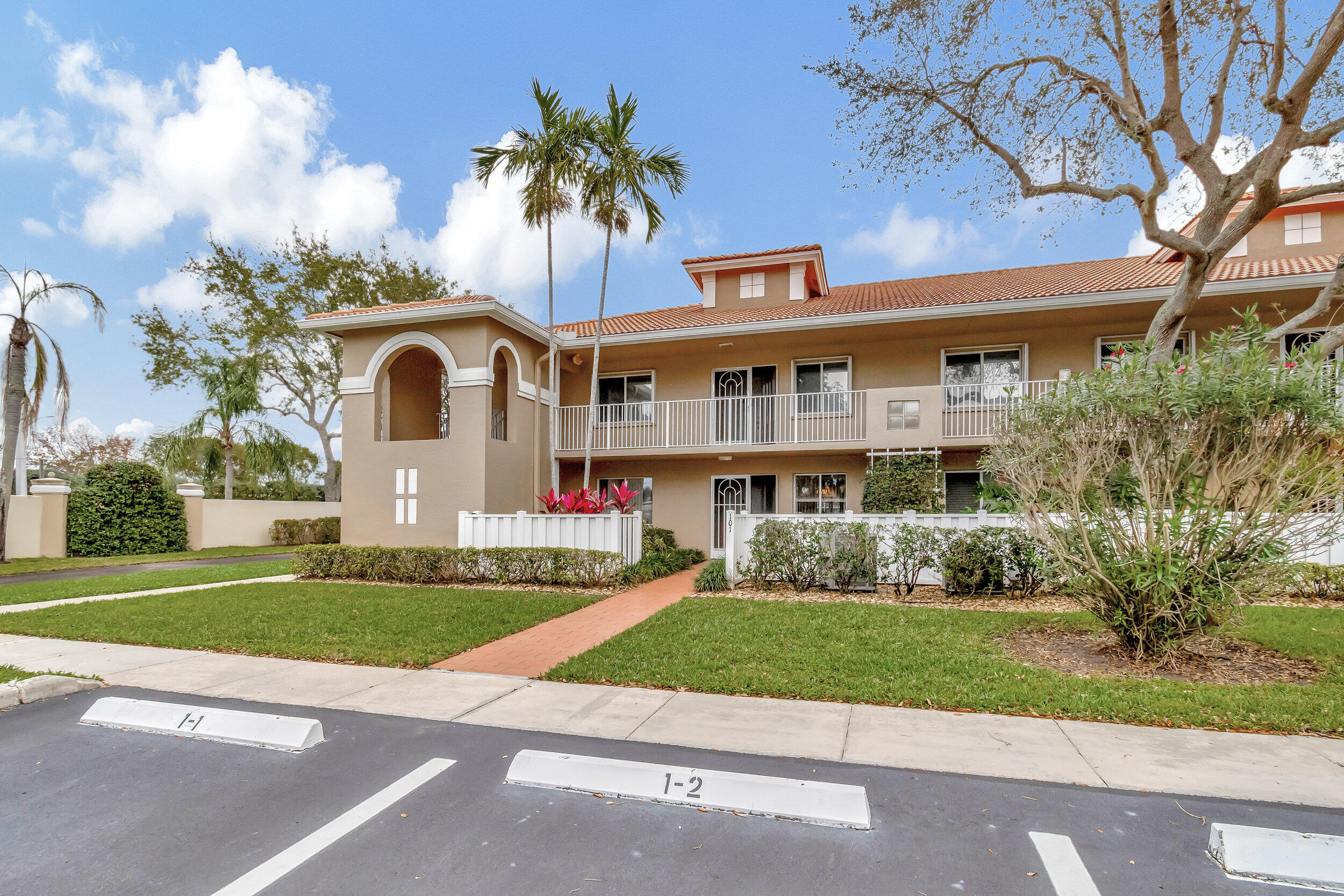 Property for Sale at 5876 Regal Glen Drive 101, Boynton Beach, Palm Beach County, Florida - Bedrooms: 3 
Bathrooms: 2  - $351,900