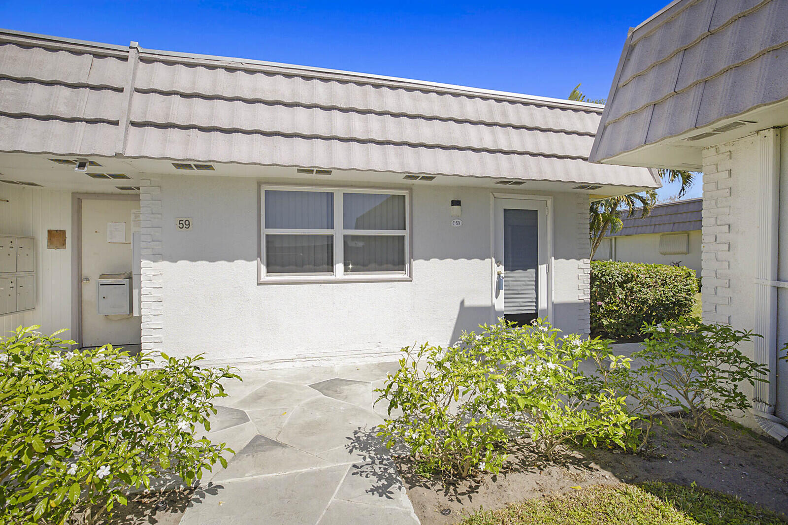 Property for Sale at 59 Valencia C, Delray Beach, Palm Beach County, Florida - Bedrooms: 1 
Bathrooms: 1.5  - $85,000