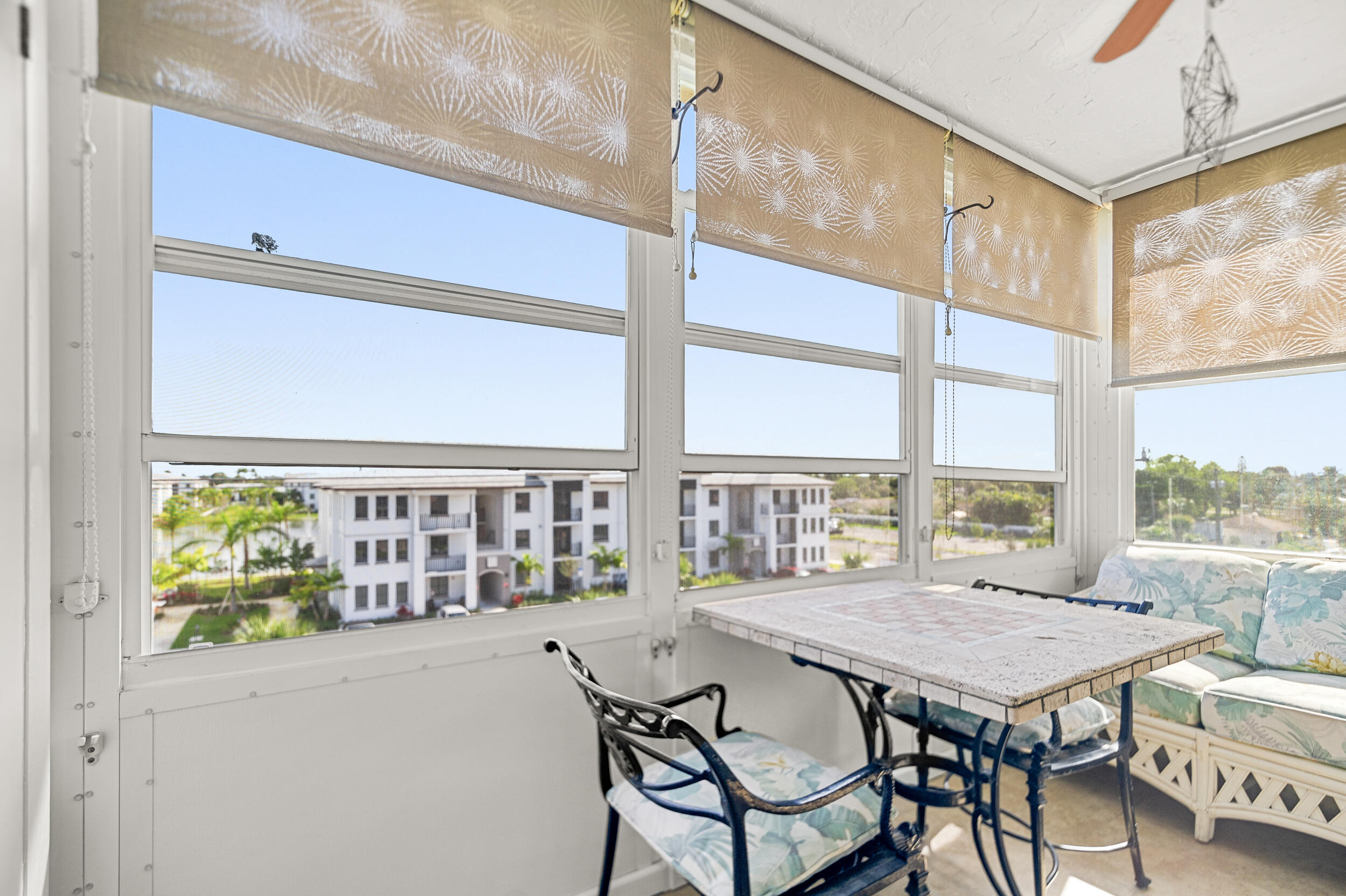 Property for Sale at 711 Lori Drive 412, Palm Springs, Miami-Dade County, Florida - Bedrooms: 1 
Bathrooms: 1.5  - $140,000
