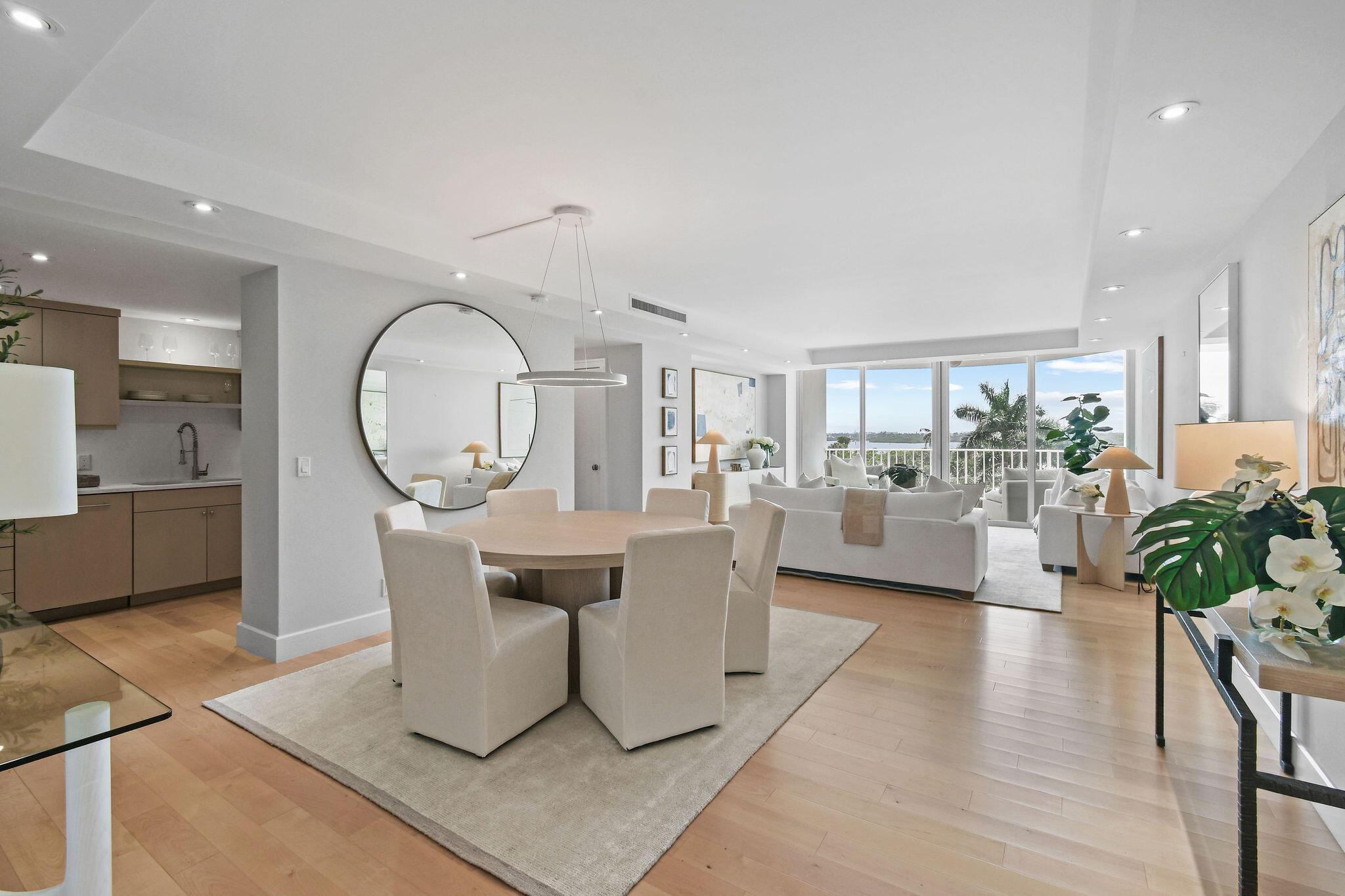 Property for Sale at 2295 S Ocean Boulevard 515, Palm Beach, Palm Beach County, Florida - Bedrooms: 2 
Bathrooms: 2  - $1,195,000