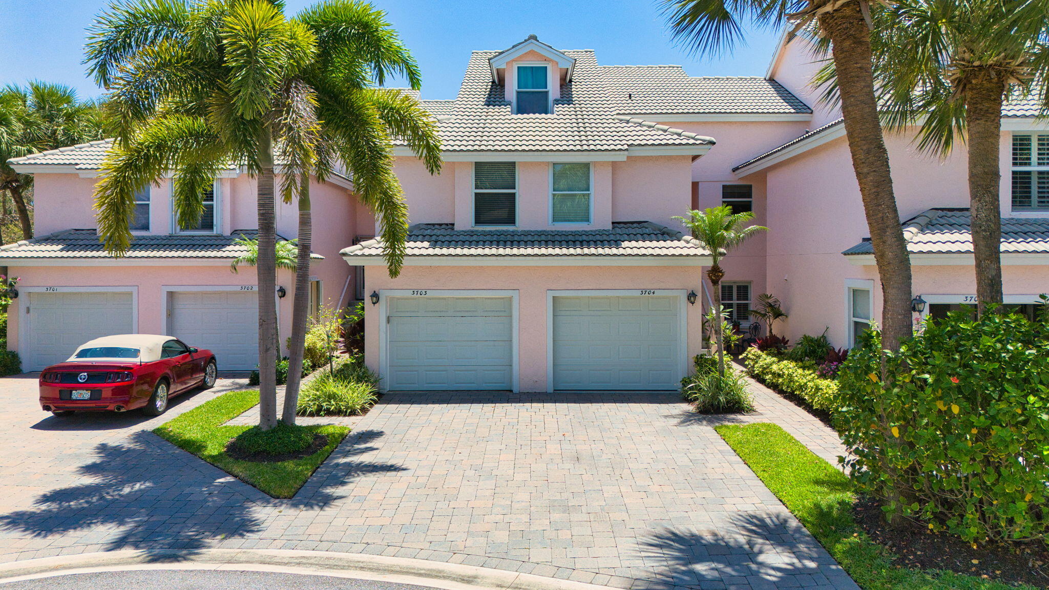 Property for Sale at 3704 Fairway Drive, Jupiter, Palm Beach County, Florida - Bedrooms: 2 
Bathrooms: 2  - $875,000