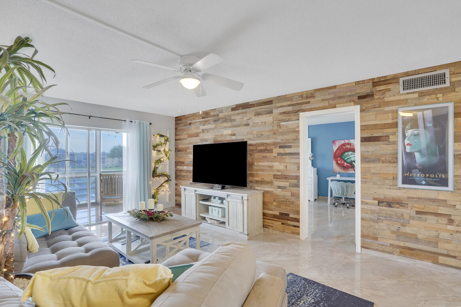 Property for Sale at 2724 N Garden Drive 302, Lake Worth, Palm Beach County, Florida - Bedrooms: 1 
Bathrooms: 1.5  - $114,900