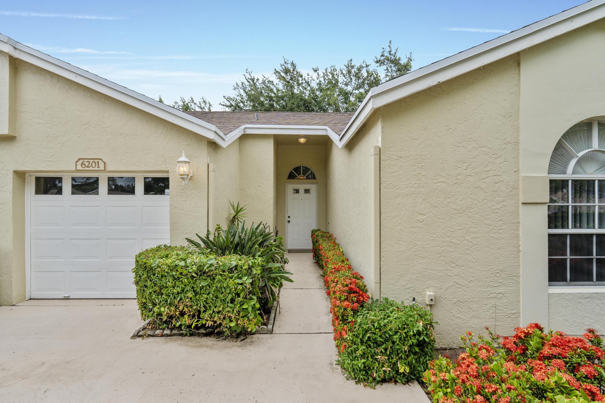 6201 Pond Tree Court, Greenacres, Palm Beach County, Florida - 2 Bedrooms  
2 Bathrooms - 