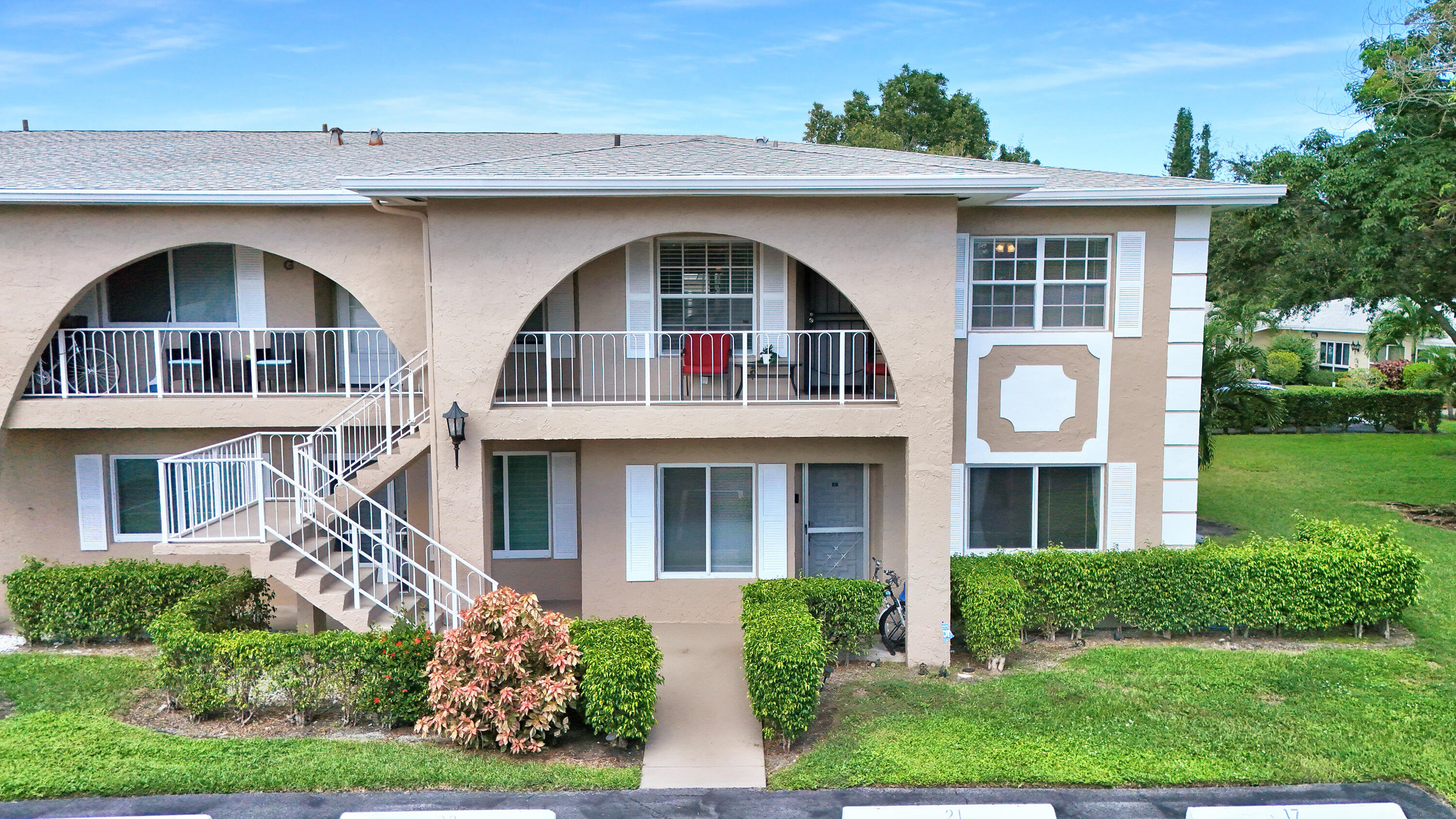 Property for Sale at 13976 Via Flora D, Delray Beach, Palm Beach County, Florida - Bedrooms: 2 
Bathrooms: 2  - $279,000