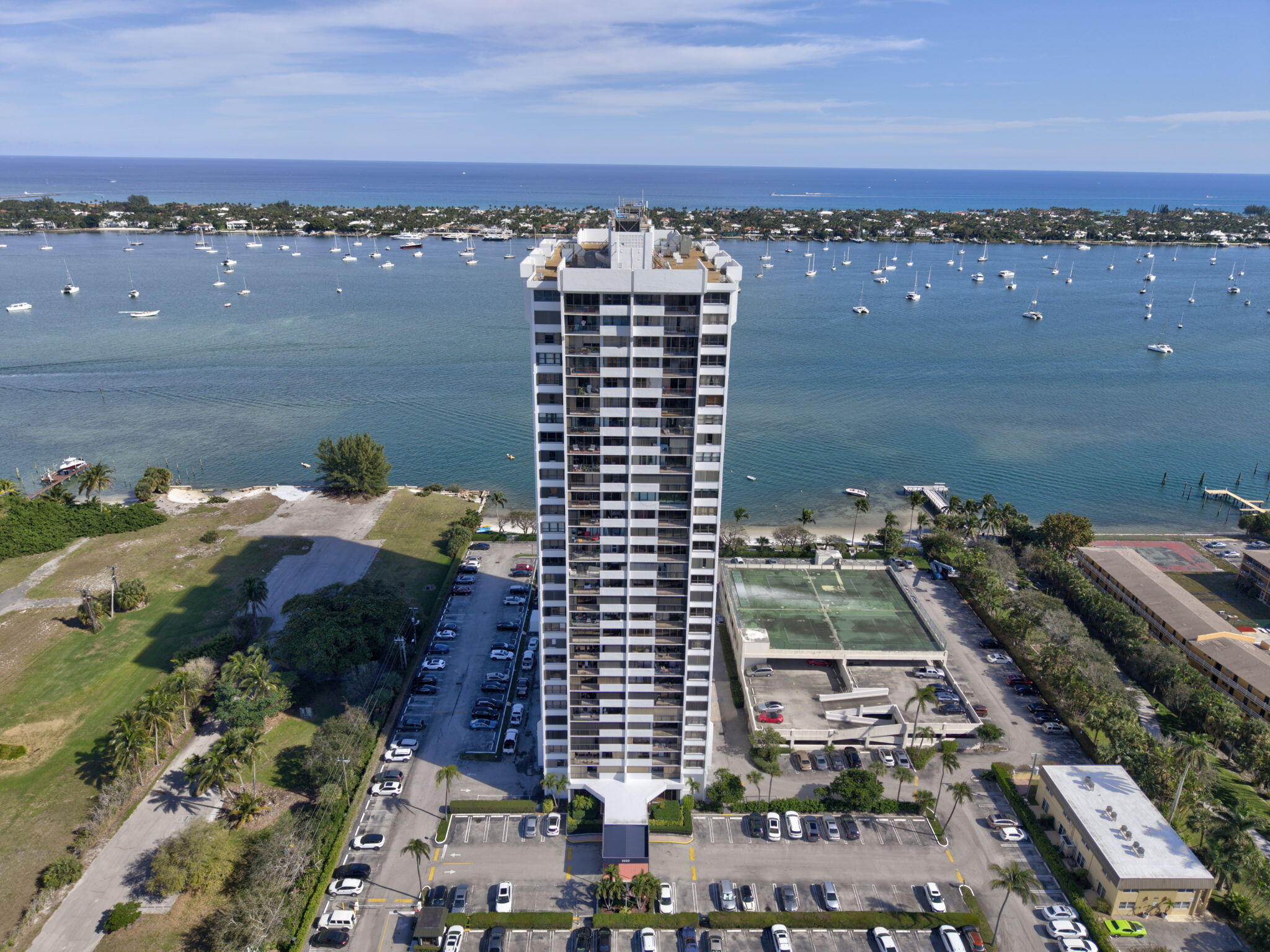 Property for Sale at 5600 N Flagler Drive 605, West Palm Beach, Palm Beach County, Florida - Bedrooms: 2 
Bathrooms: 2  - $485,000