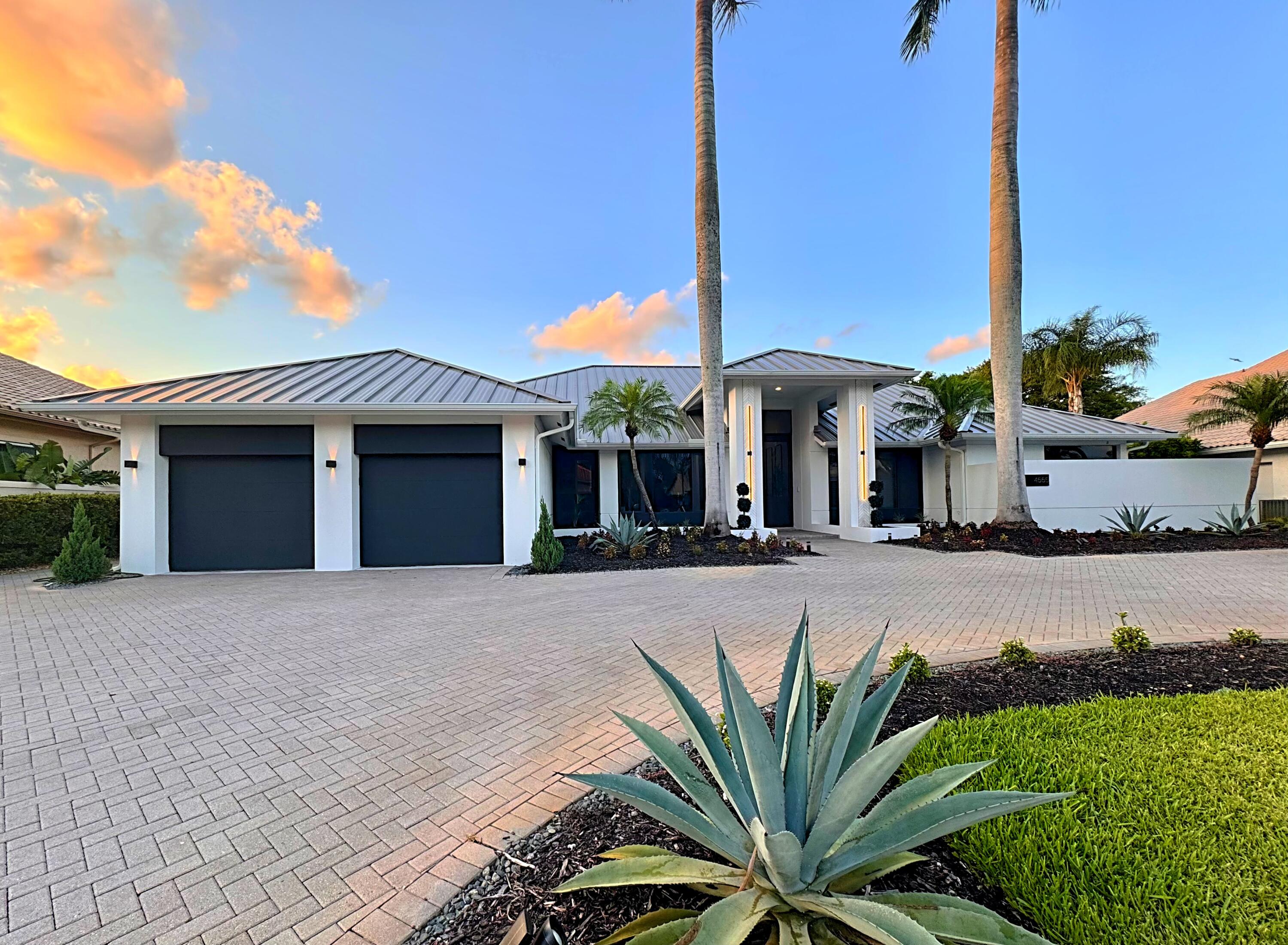 Property for Sale at 4555 Bocaire Boulevard, Boca Raton, Palm Beach County, Florida - Bedrooms: 5 
Bathrooms: 4.5  - $3,325,000