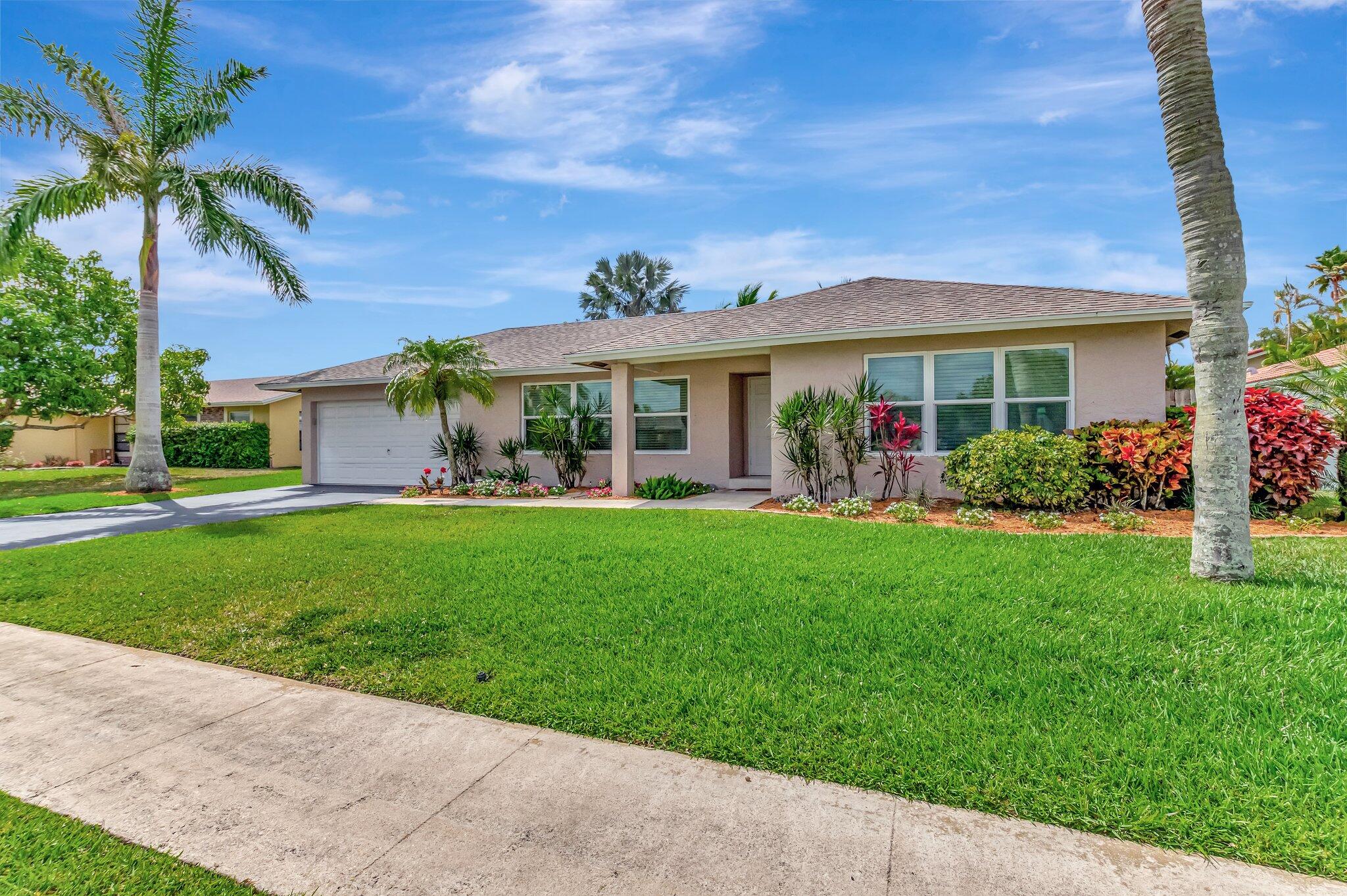 11390 Chipmunk Drive, Boca Raton, Palm Beach County, Florida - 3 Bedrooms  
2 Bathrooms - 