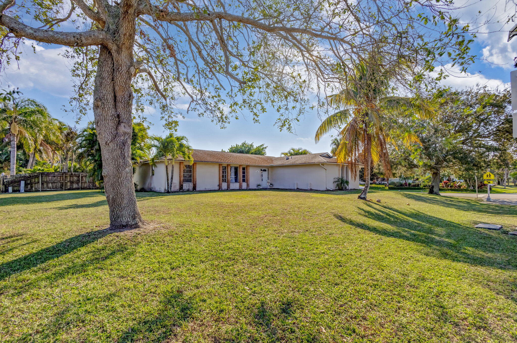 Property for Sale at 3654 Holly Drive, Palm Beach Gardens, Palm Beach County, Florida - Bedrooms: 3 
Bathrooms: 2.5  - $485,000