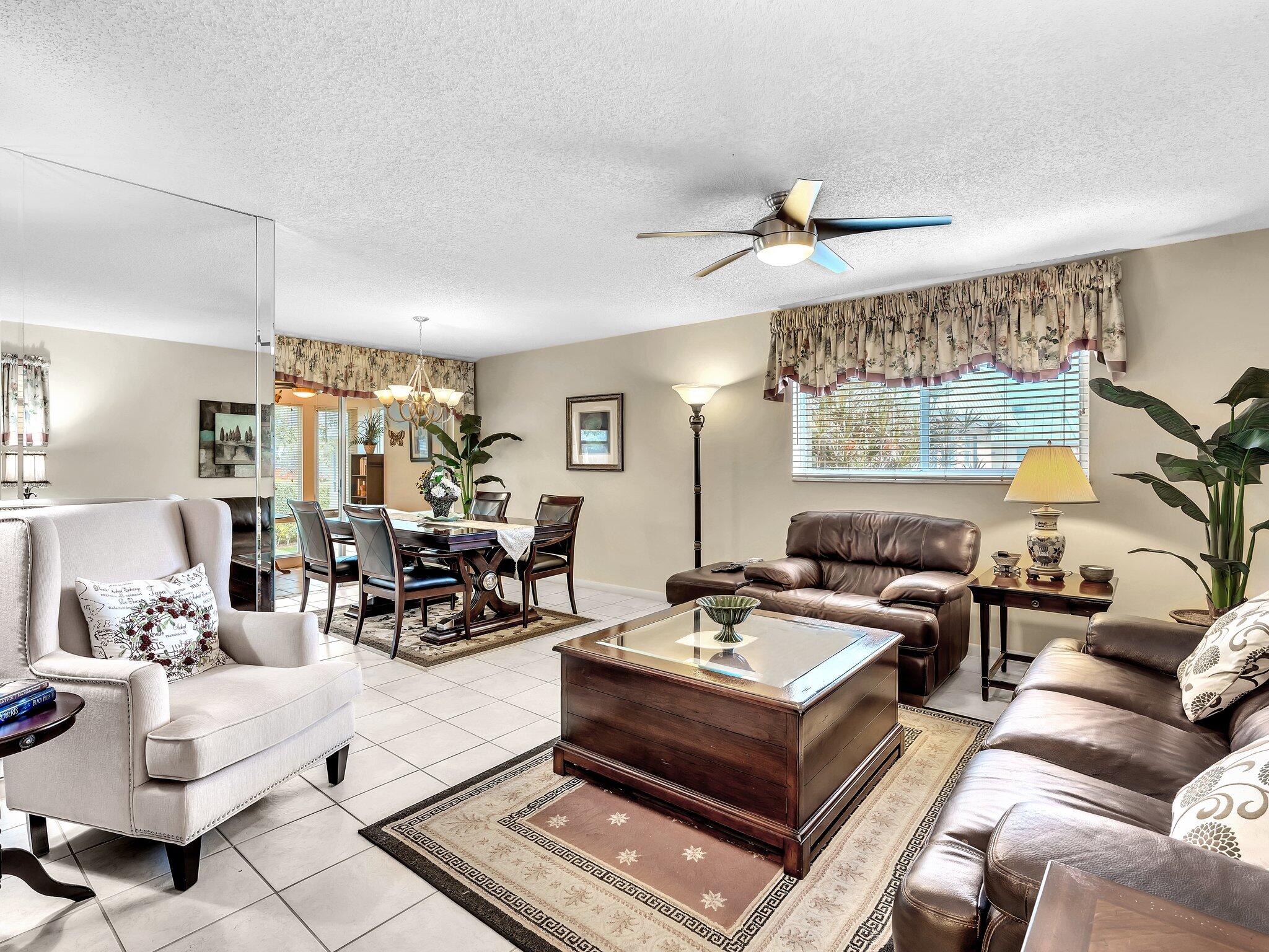 Photo 1 of 28 Colonial Club Drive 204, Boynton Beach, Florida, $190,000, Web #: 11081547