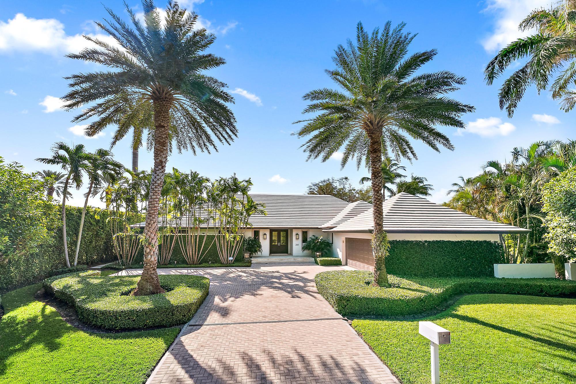 260 N Woods Road, Palm Beach, Palm Beach County, Florida - 4 Bedrooms  
4.5 Bathrooms - 