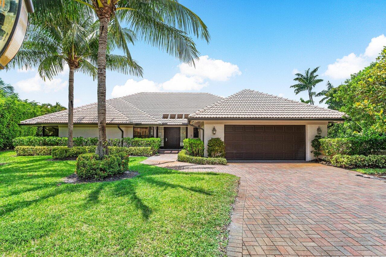 17829 Scarsdale Way, Boca Raton, Palm Beach County, Florida - 4 Bedrooms  
4.5 Bathrooms - 