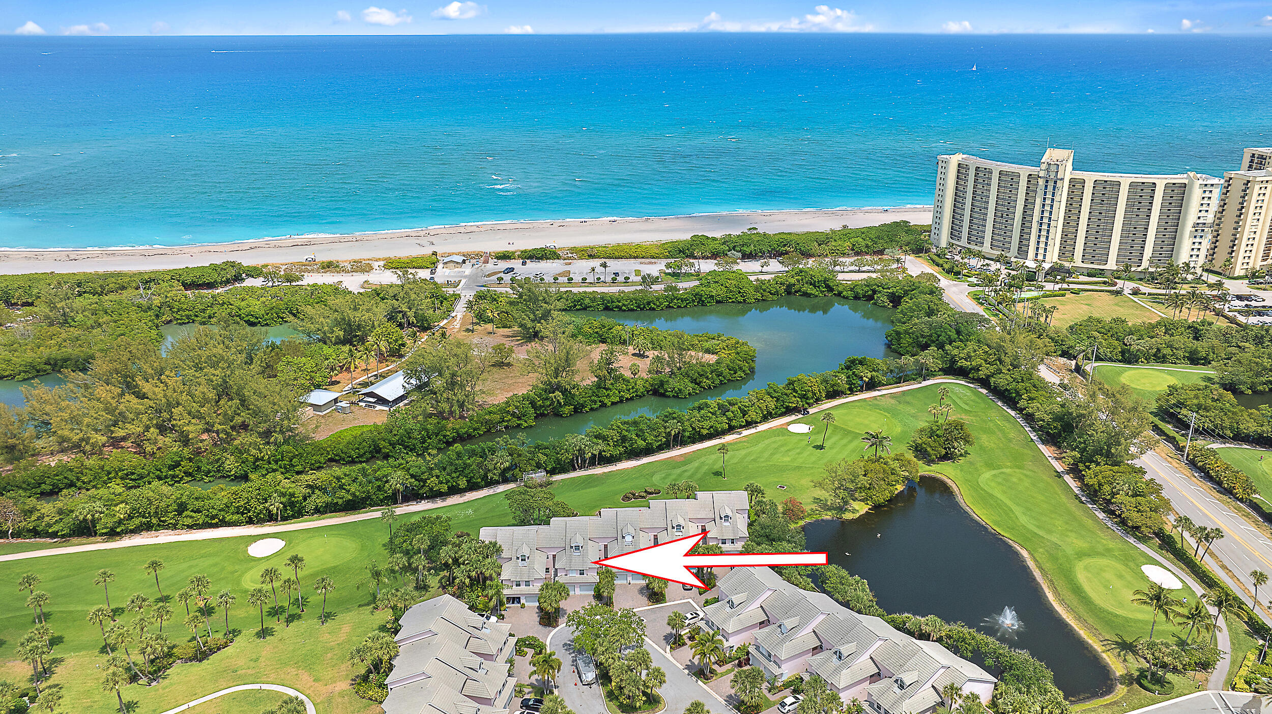 2703 Fairway Drive, Jupiter, Palm Beach County, Florida - 2 Bedrooms  
2.5 Bathrooms - 