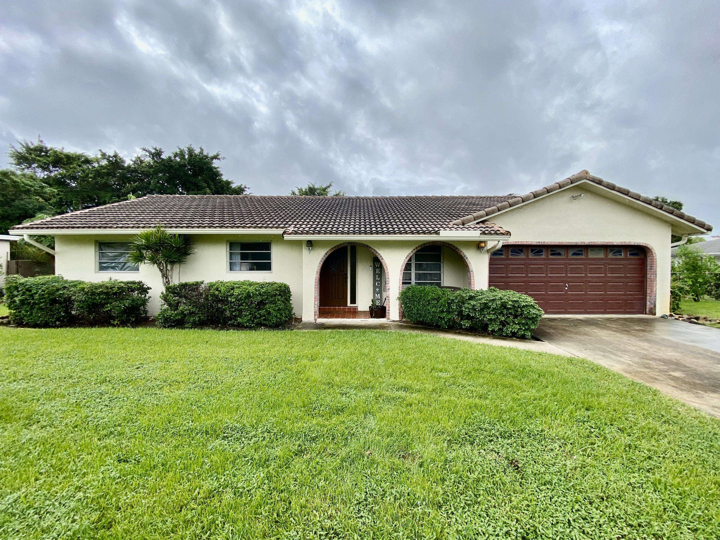 4886 Vilma Lane, West Palm Beach, Palm Beach County, Florida - 3 Bedrooms  
2 Bathrooms - 