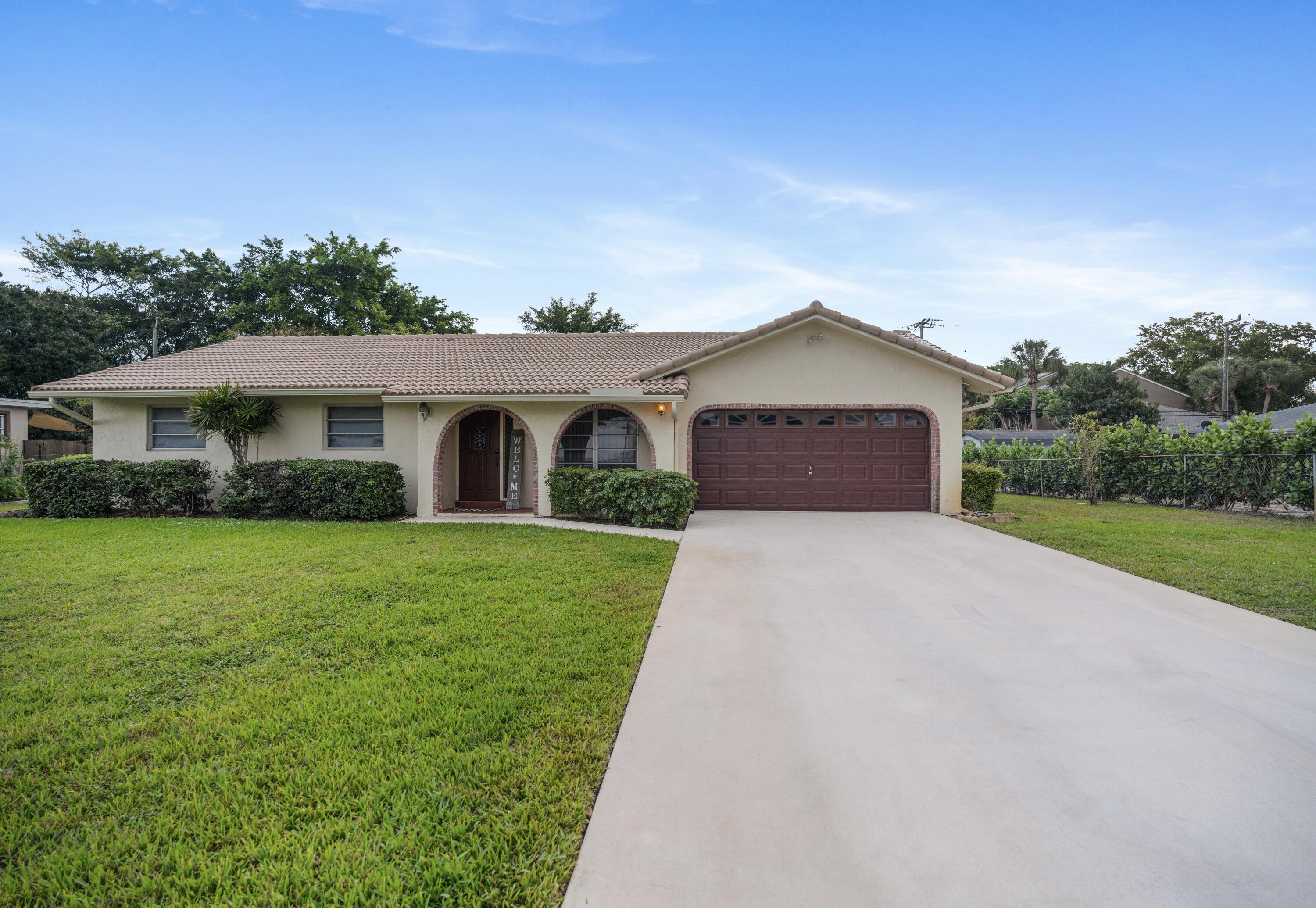 4886 Vilma Lane, West Palm Beach, Palm Beach County, Florida - 3 Bedrooms  
2 Bathrooms - 