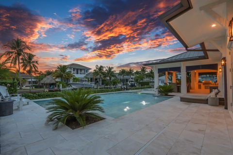 Photo of 934 N Loxahatchee Drive, Jupiter, FL 33458 (MLS # RX-11126981)