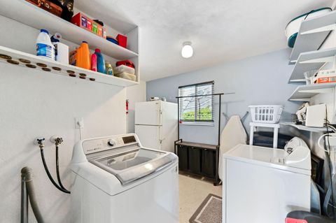 Tiny photo for 4311 NE 16th Avenue, Oakland Park, FL 33334 (MLS # RX-11098875)