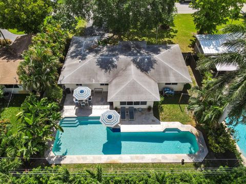 Tiny photo for 4311 NE 16th Avenue, Oakland Park, FL 33334 (MLS # RX-11098875)