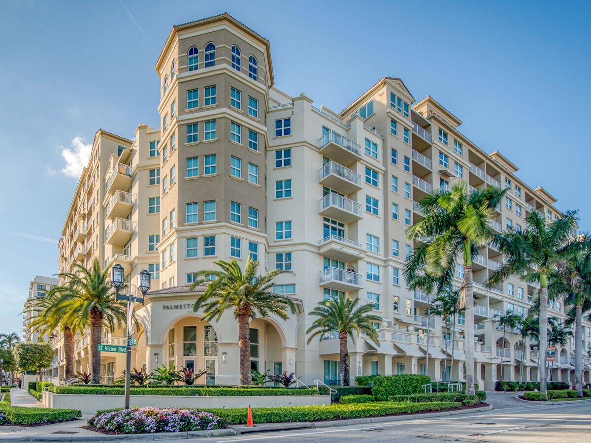 Property for Sale at 99 Se Mizner Boulevard 303, Boca Raton, Palm Beach County, Florida - Bedrooms: 2 
Bathrooms: 2  - $859,000