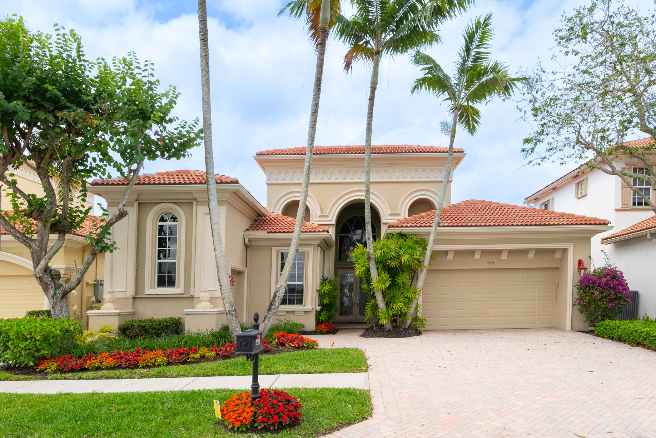 Property for Sale at 7223 Tradition Cove Lane, West Palm Beach, Palm Beach County, Florida - Bedrooms: 3 
Bathrooms: 3.5  - $1,125,000