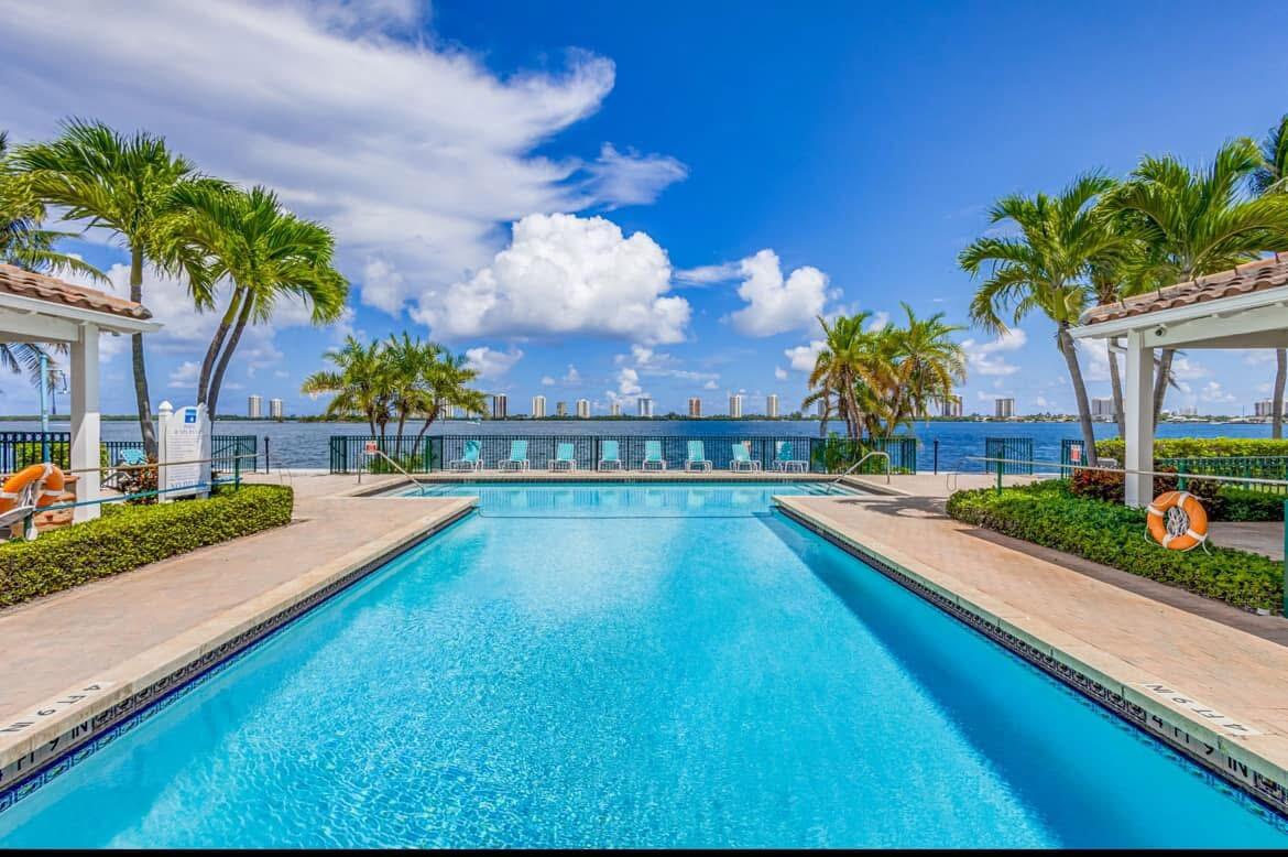 Property for Sale at 1120 Lake Shore Drive 206, Lake Park, Palm Beach County, Florida - Bedrooms: 1 
Bathrooms: 1  - $233,500