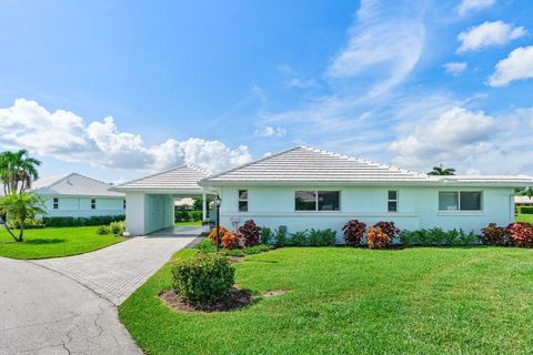 Photo of 11 Slash Pine Drive, Boynton Beach, FL 33436 (MLS # RX-11114619)
