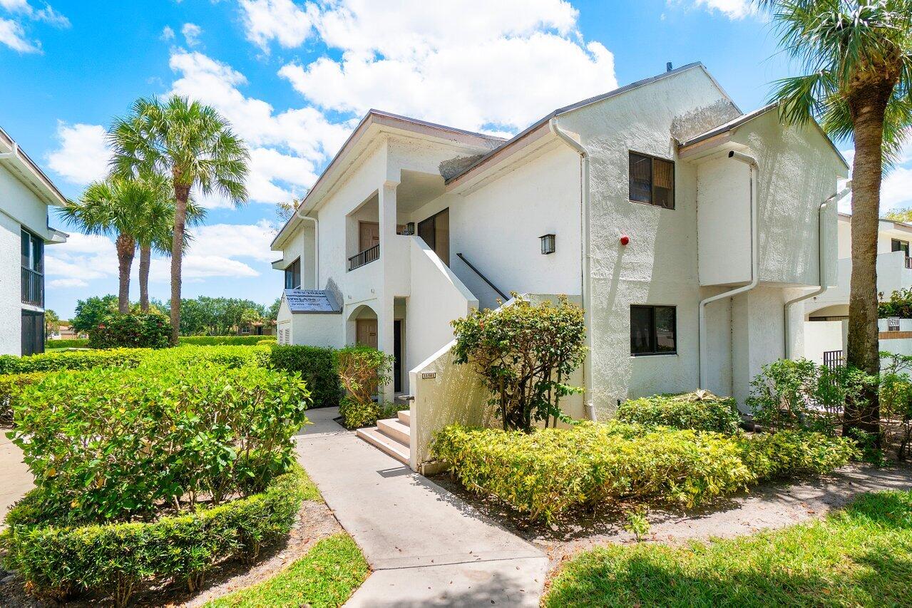 Property for Sale at 15310 Strathearn Drive 11504, Delray Beach, Palm Beach County, Florida - Bedrooms: 3 
Bathrooms: 2  - $275,000