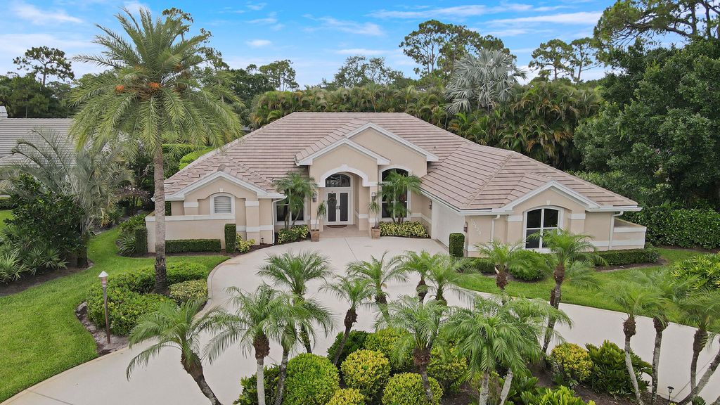 Photo of 10120 Inverness Way, Port Saint Lucie, FL 34986 (MLS # RX-11096601)