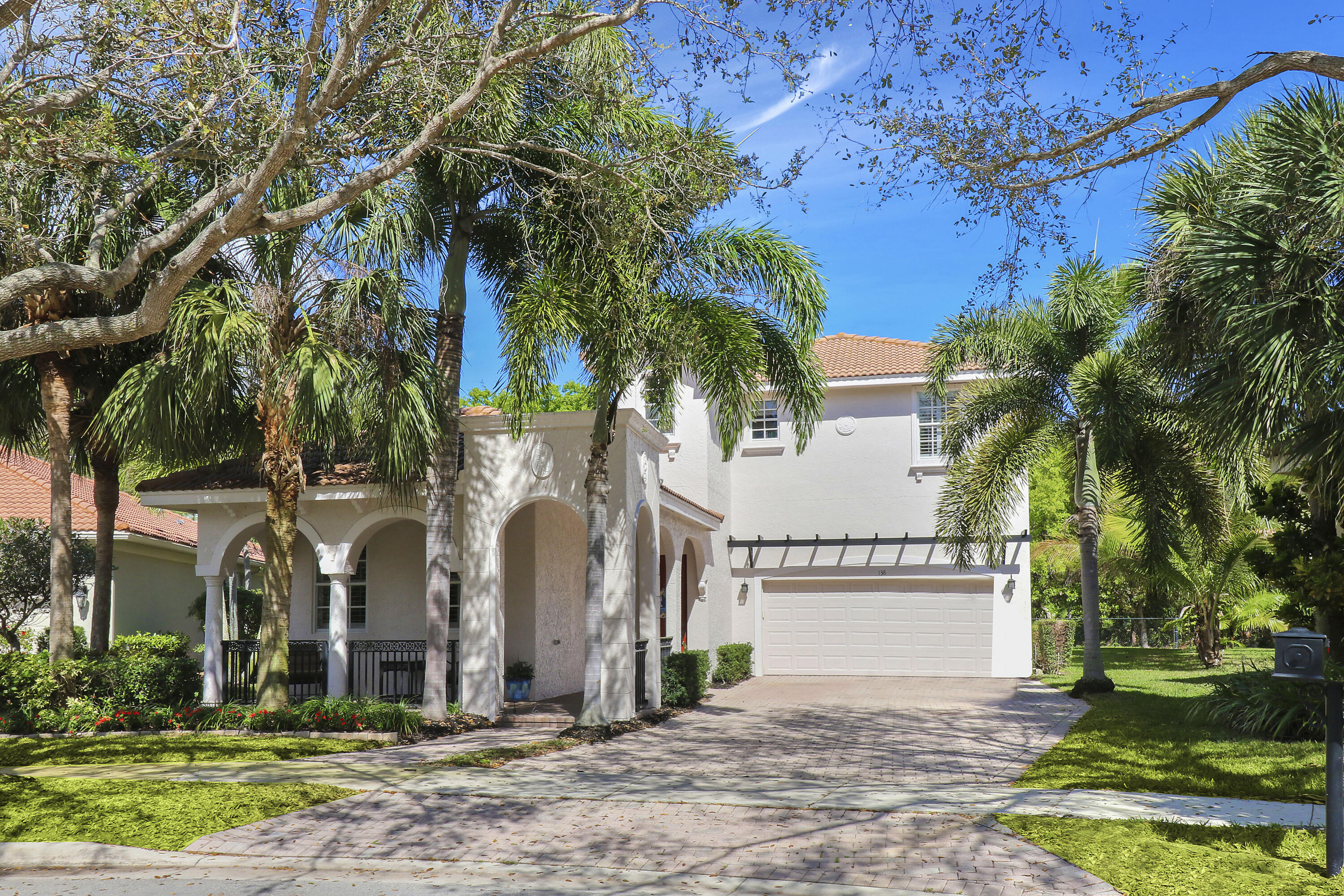 Property for Sale at 138 Via Castilla, Jupiter, Palm Beach County, Florida - Bedrooms: 4 
Bathrooms: 3  - $974,900