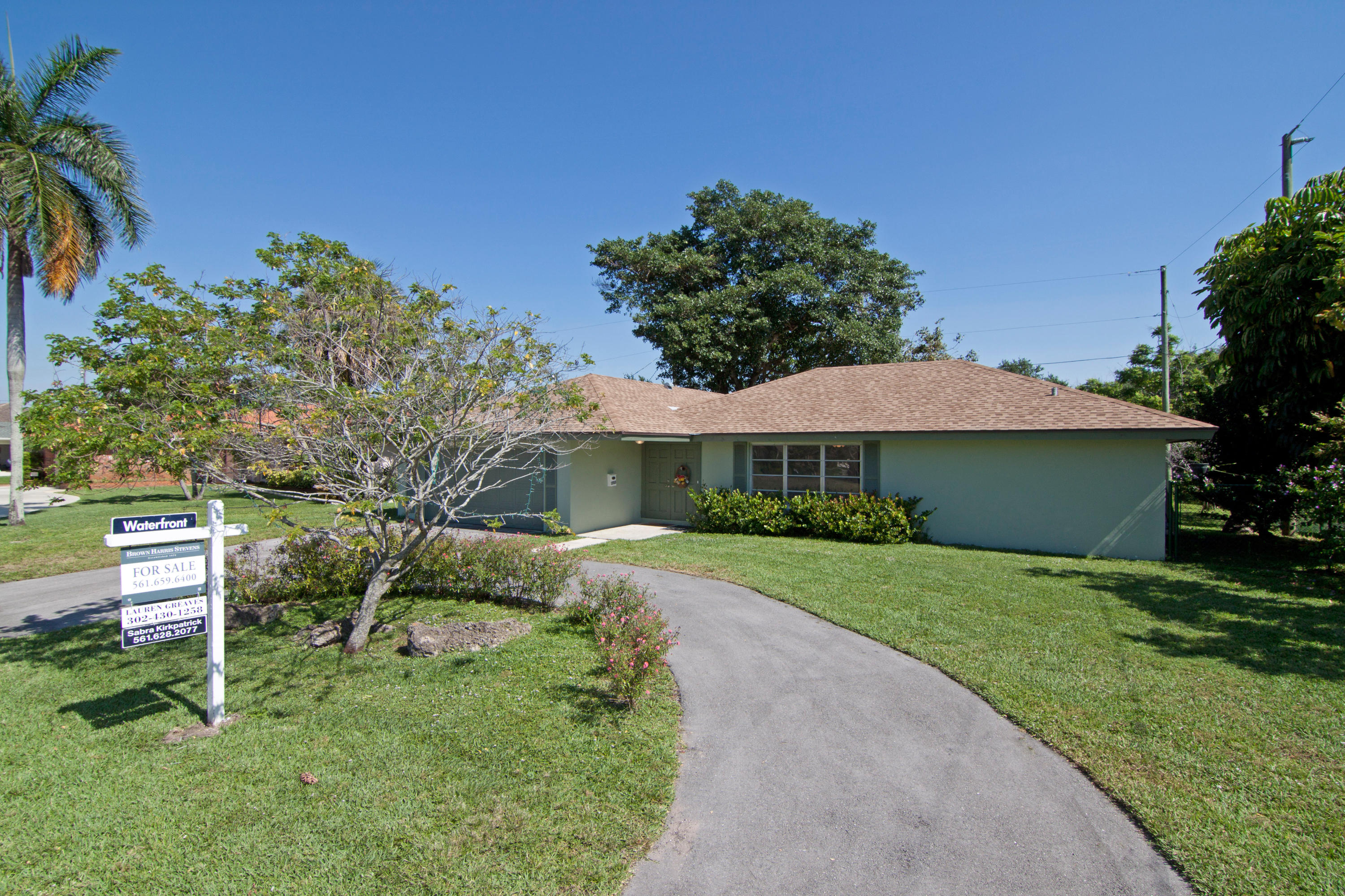 Photo 1 of 1703 Arlington Drive, West Palm Beach, Florida, $359,000, Web #: 10233522