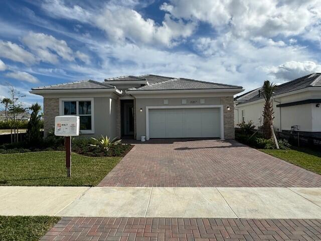 Property for Sale at 10167 Driftwood Way, Palm Beach Gardens, Palm Beach County, Florida - Bedrooms: 3 
Bathrooms: 3  - $1,071,460