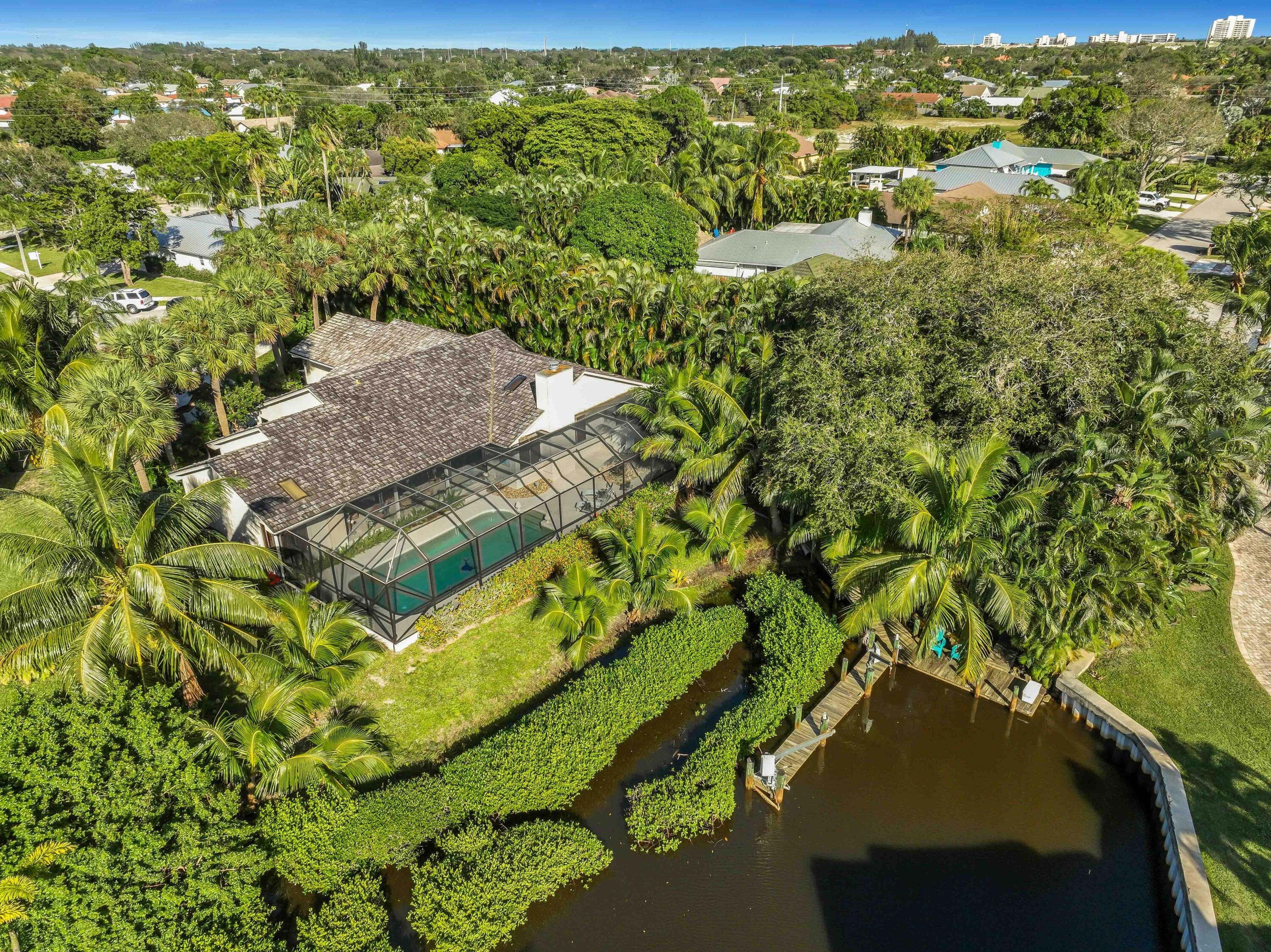 Property for Sale at 142 Pinehill Trail, Tequesta, Palm Beach County, Florida - Bedrooms: 4 
Bathrooms: 3.5  - $2,450,000