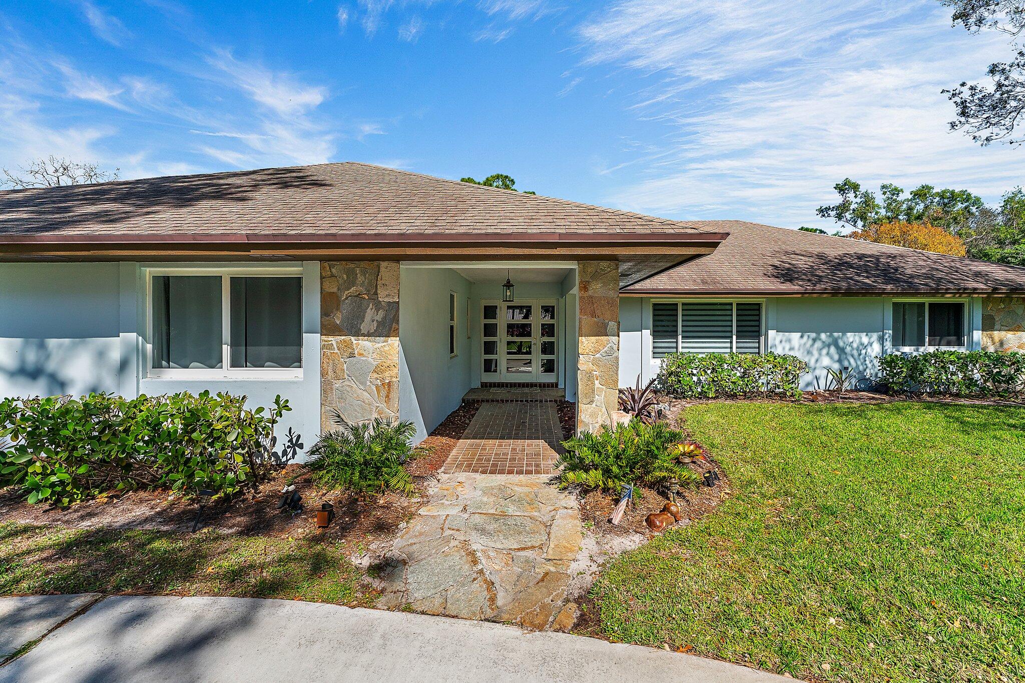 6799 Imperial Woods Road, Jupiter, Palm Beach County, Florida - 3 Bedrooms  
2 Bathrooms - 