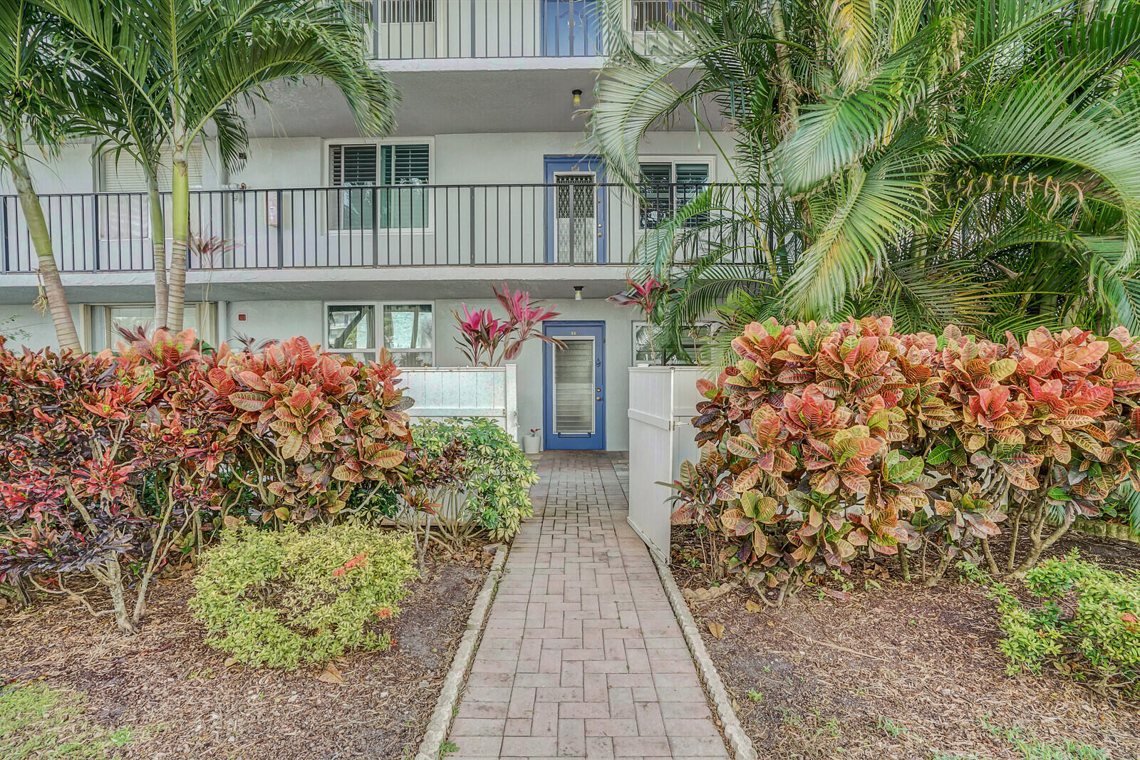 Property for Sale at 14773 Cumberland Drive 107, Delray Beach, Palm Beach County, Florida - Bedrooms: 2 
Bathrooms: 2  - $239,900