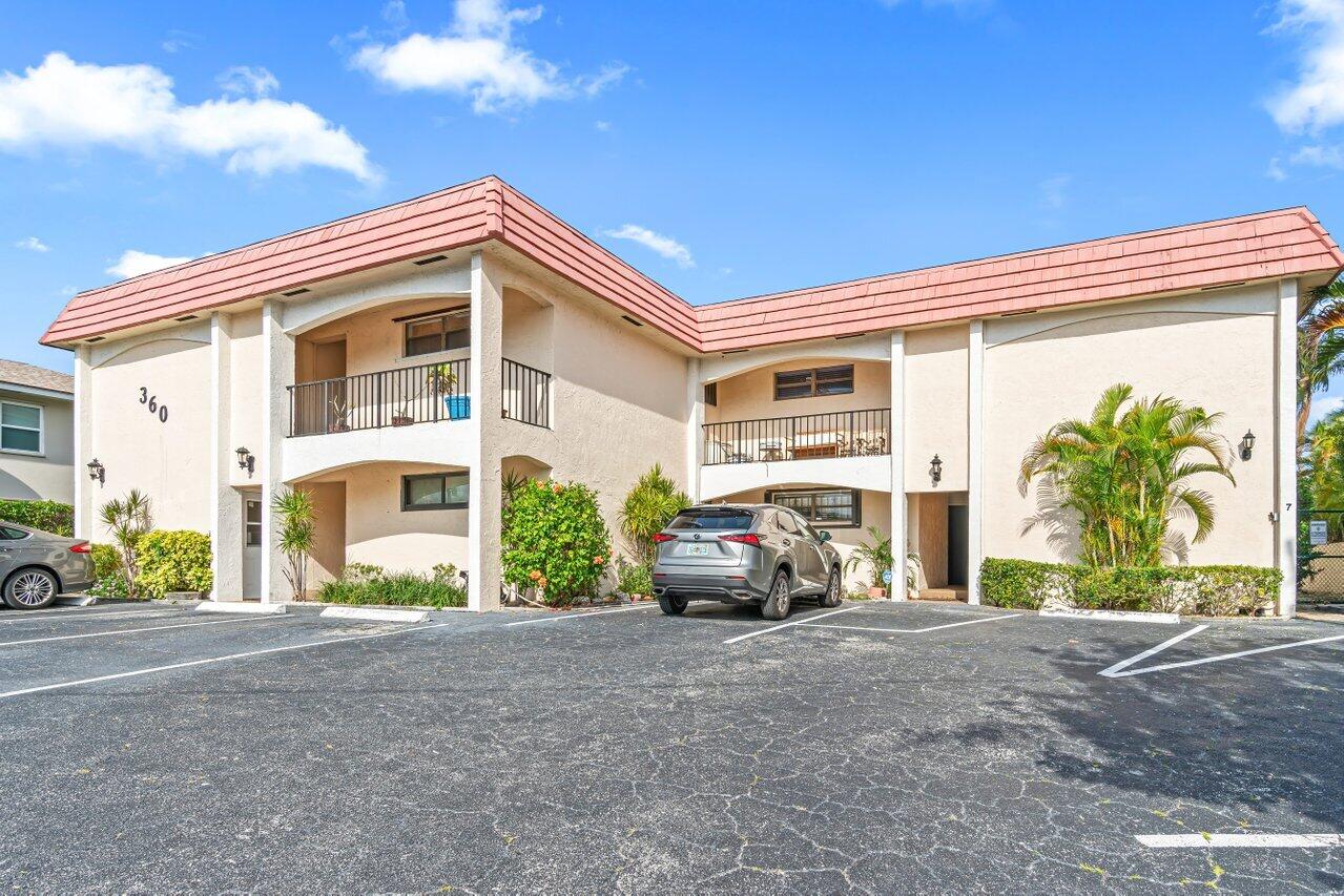 Property for Sale at 360 Wilma Circle 6, Riviera Beach, Palm Beach County, Florida - Bedrooms: 1 
Bathrooms: 1  - $265,000