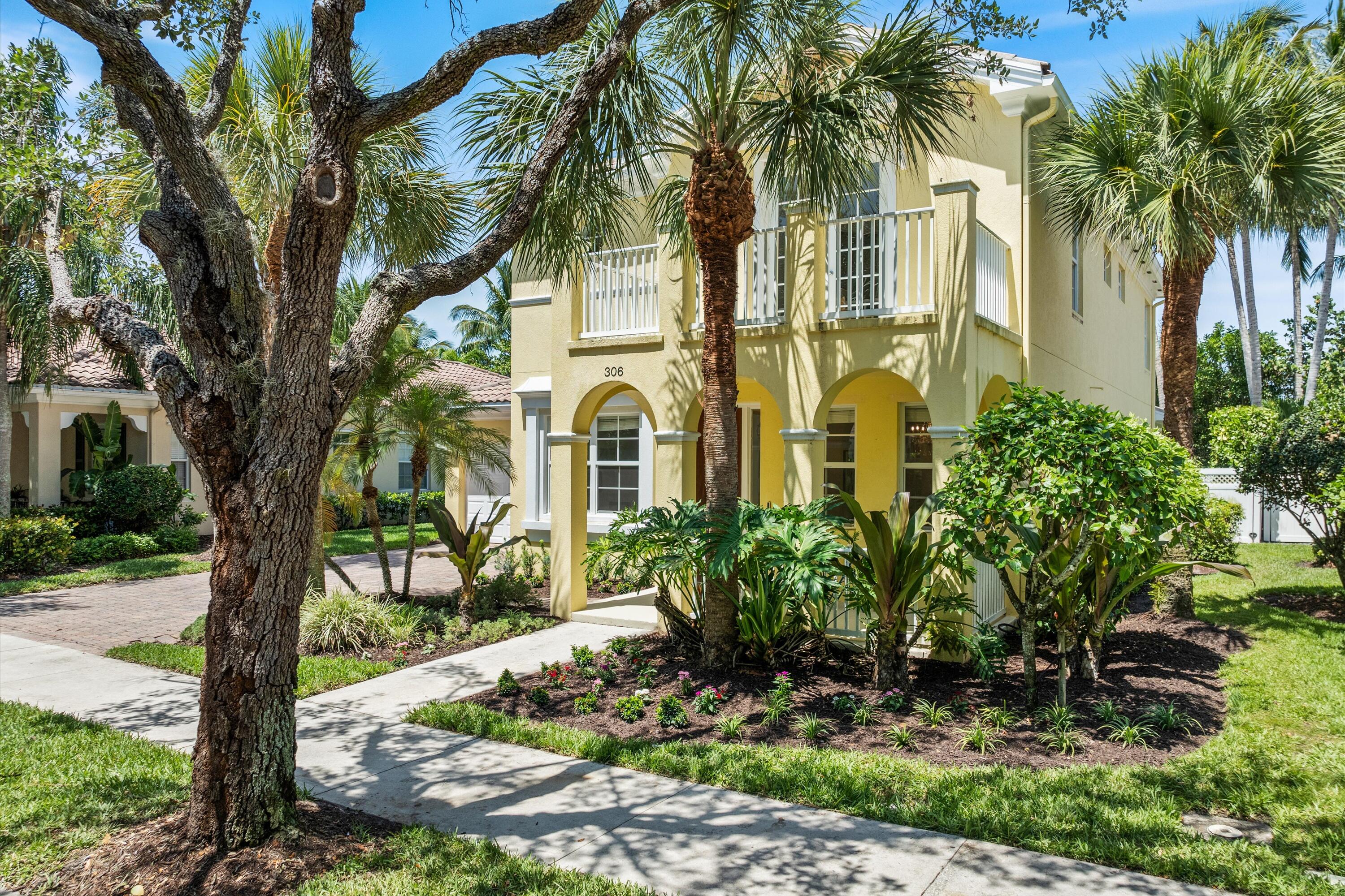306 San Remo Drive, Jupiter, Palm Beach County, Florida - 5 Bedrooms  
3.5 Bathrooms - 