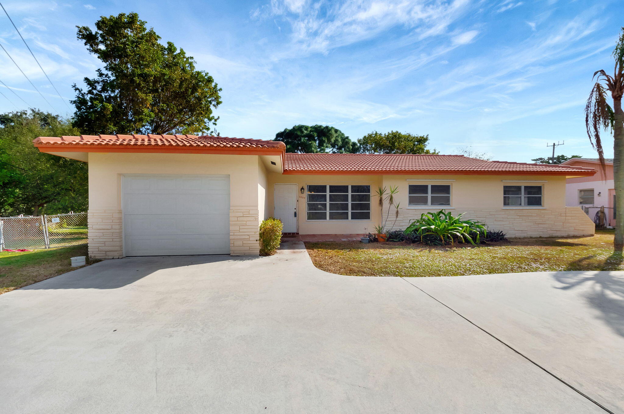 2350 Nw 3rd Avenue, Boca Raton, Palm Beach County, Florida - 3 Bedrooms  
2 Bathrooms - 