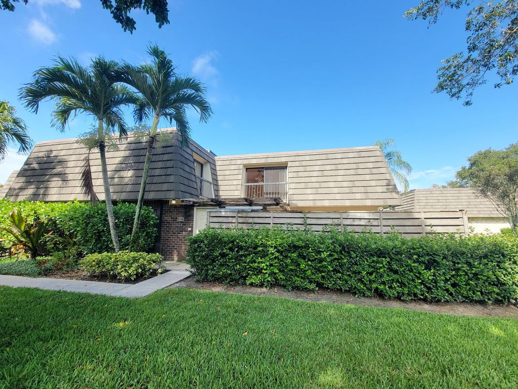 Photo of 1218 12th Terrace, Palm Beach Gardens, FL 33418 (MLS # RX-11032881)