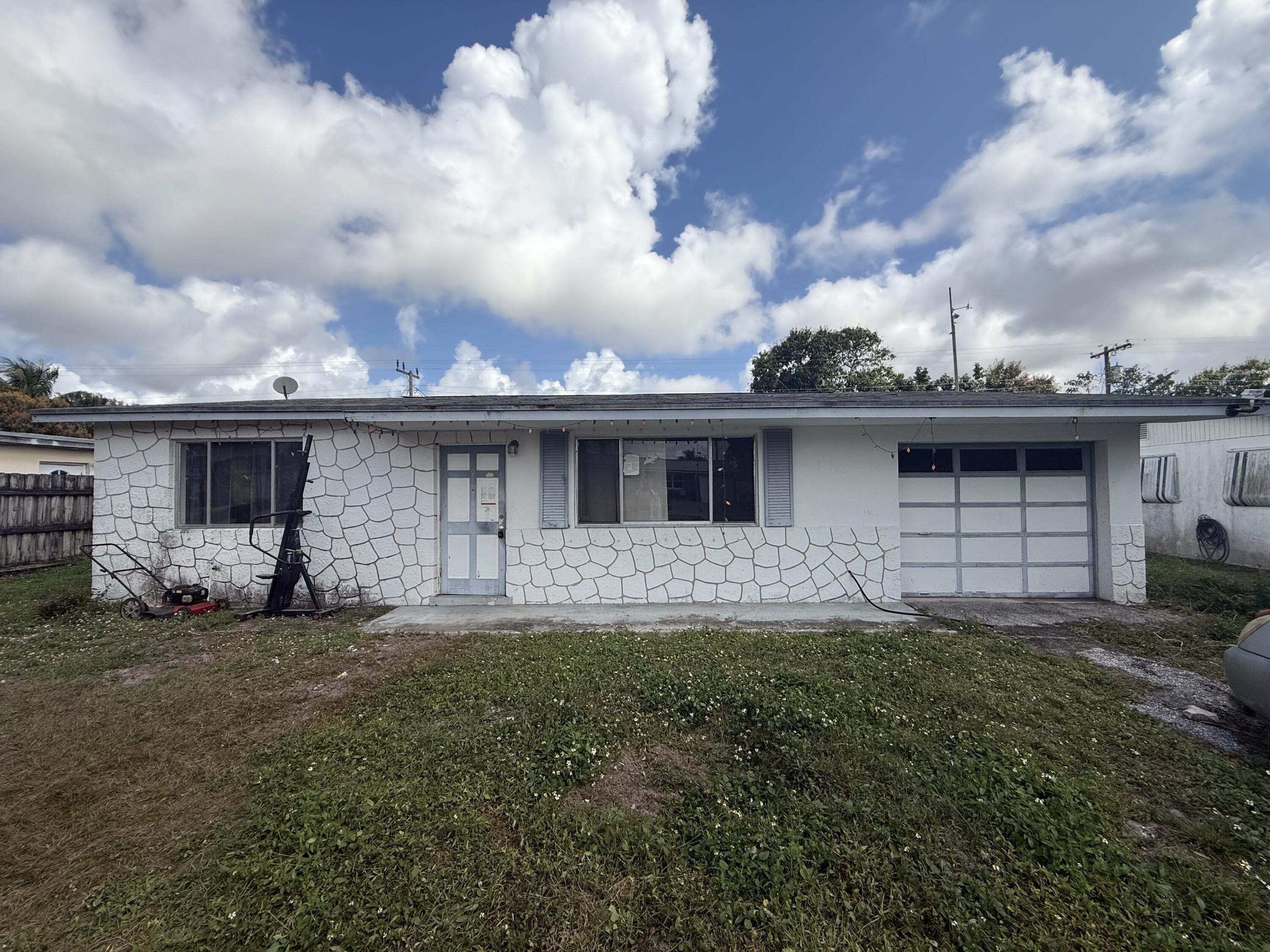 Property for Sale at 1376 Meadowbrook Drive, West Palm Beach, Palm Beach County, Florida - Bedrooms: 2 
Bathrooms: 1  - $289,000