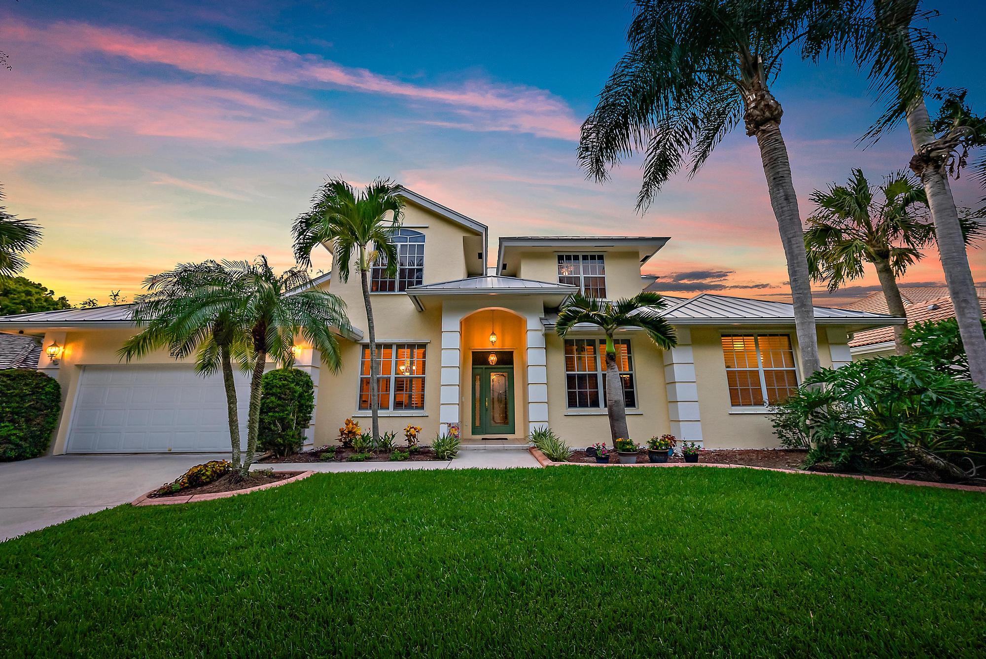 18870 Misty Lake Drive, Jupiter, Palm Beach County, Florida - 5 Bedrooms  
2.5 Bathrooms - 