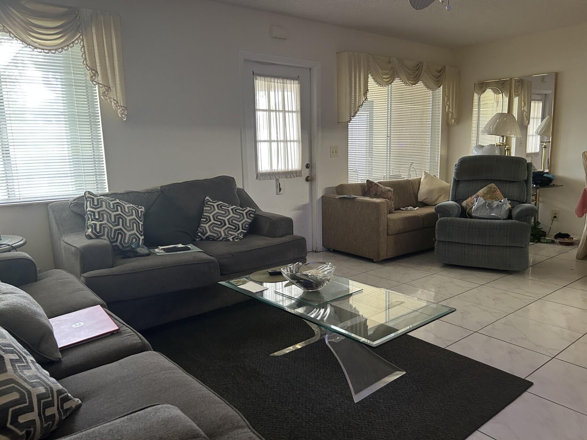 Property for Sale at 213 Pine Hov Circle Cir D2, Greenacres, Palm Beach County, Florida - Bedrooms: 2 
Bathrooms: 2  - $180,000