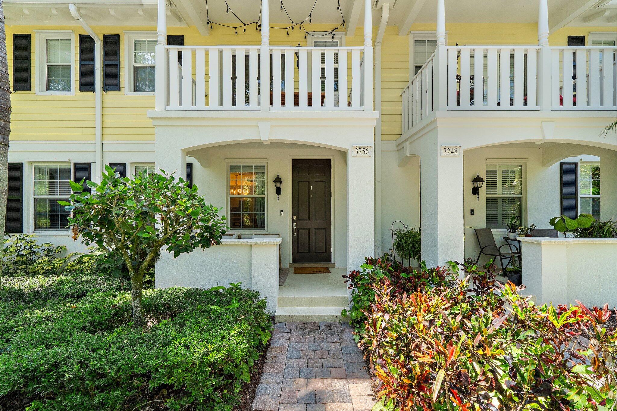Property for Sale at 3256 W Community Drive, Jupiter, Palm Beach County, Florida - Bedrooms: 3 
Bathrooms: 2.5  - $565,000