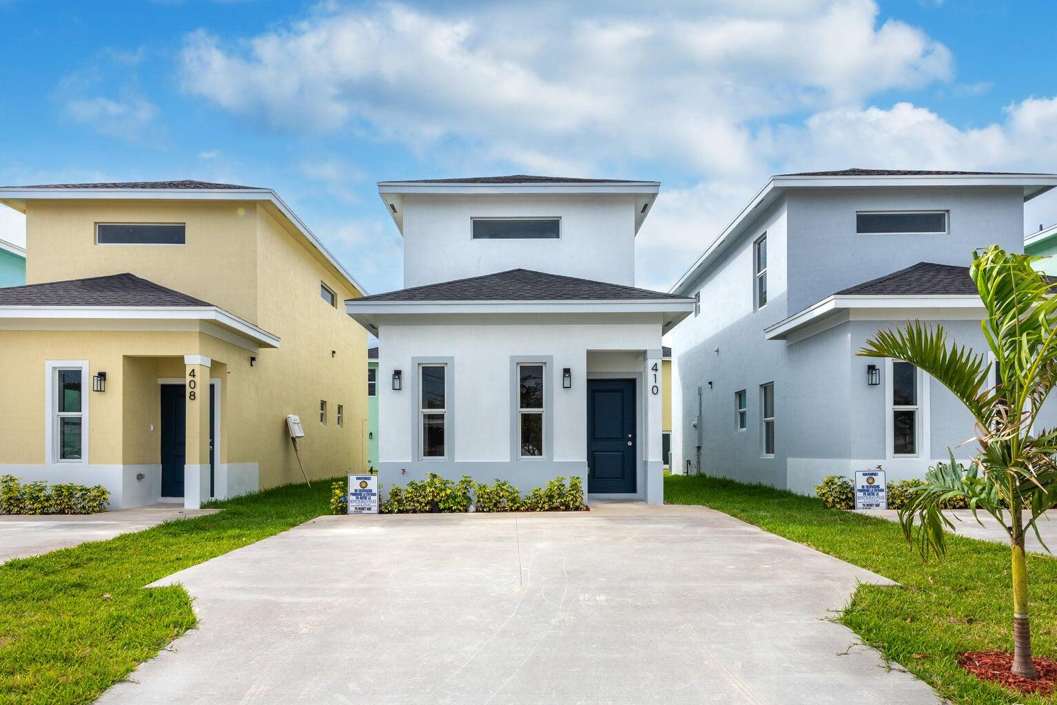 Property for Sale at 410 Nw 13th Avenue, Boynton Beach, Palm Beach County, Florida - Bedrooms: 3 
Bathrooms: 2.5  - $429,000