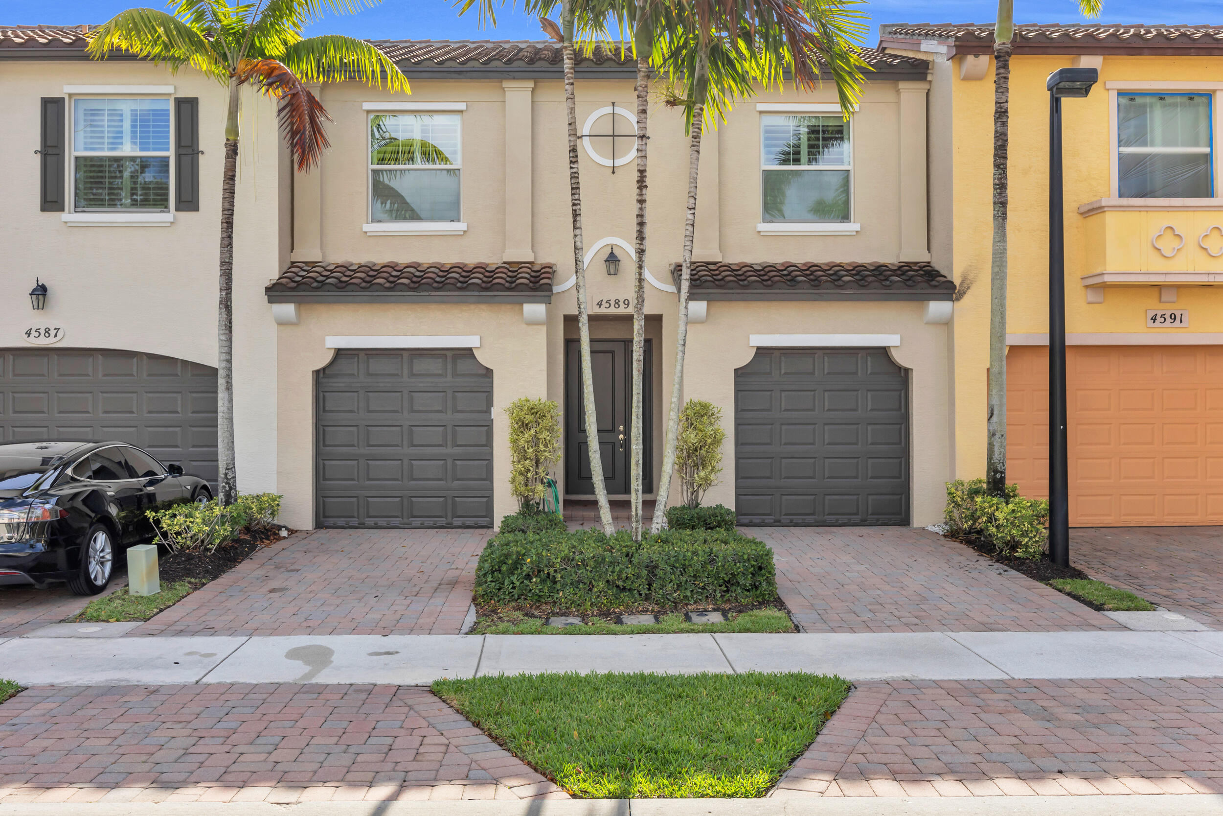 Photo 1 of 4589 Mediterranean Circle, Palm Beach Gardens, Florida, $545,000, Web #: 11053448