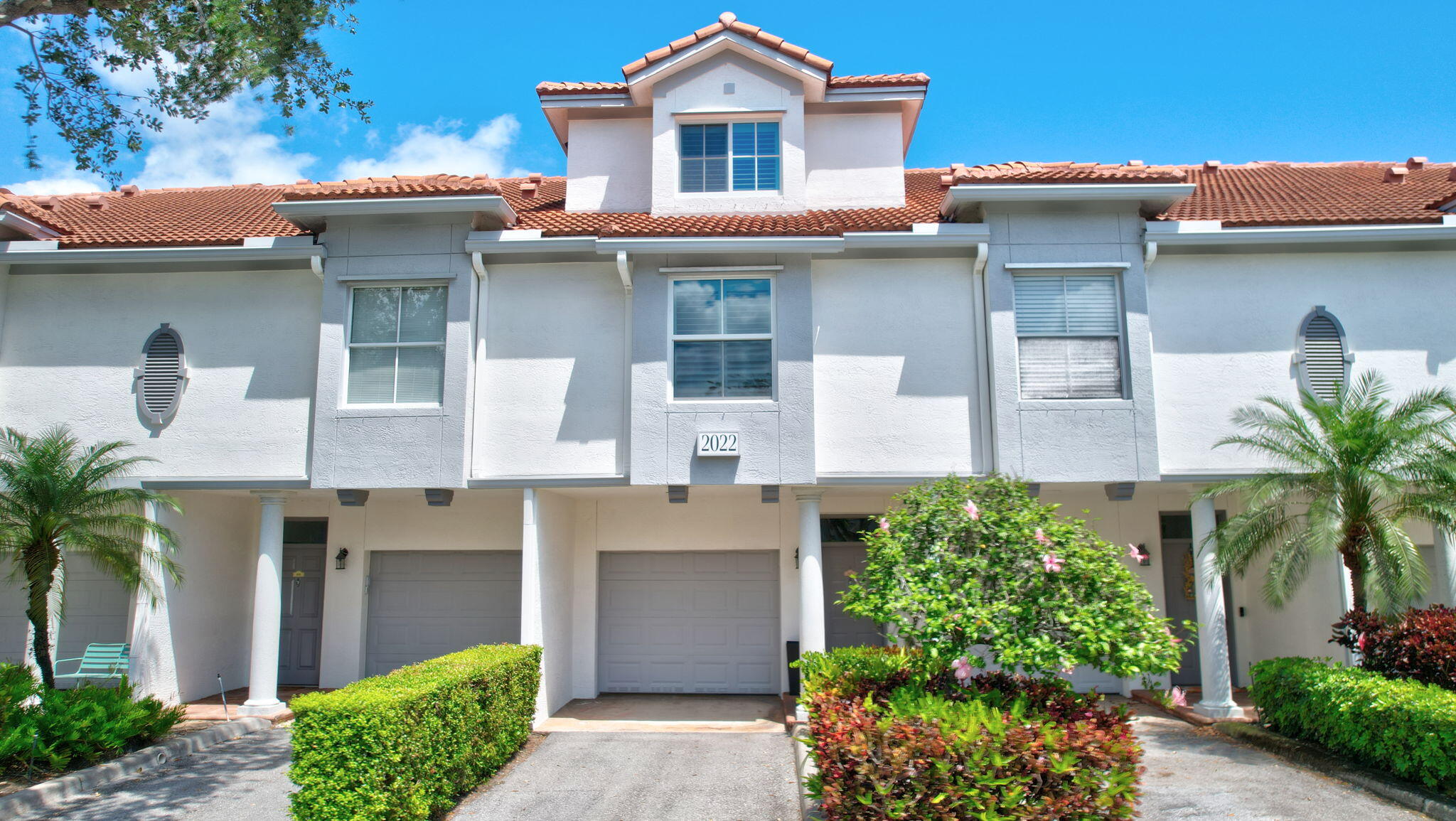 Property for Sale at 2022 Alta Meadows Lane 605, Delray Beach, Palm Beach County, Florida - Bedrooms: 3 
Bathrooms: 2  - $475,000